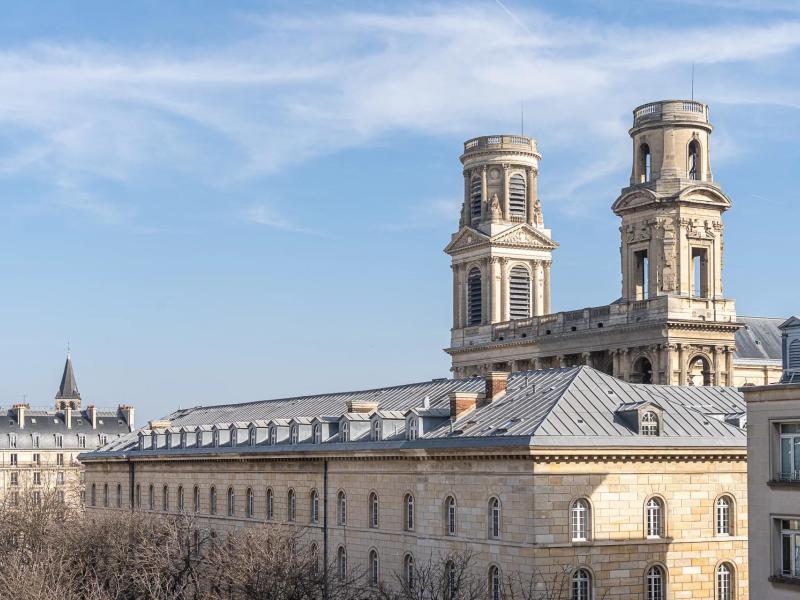 FOR SALE At the heart of the Saint-Sulpice area and a stone’s throw from the Jardin du Luxembourg, a duplex a Paris 6e - 123.47m²