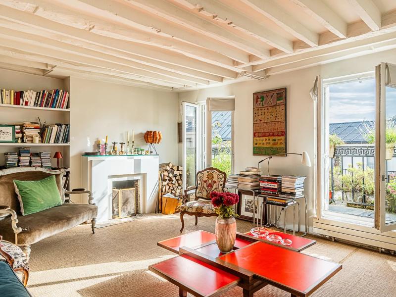 FOR SALE Duplex on the 5th and 6th floors Paris 8e - 127.11m²