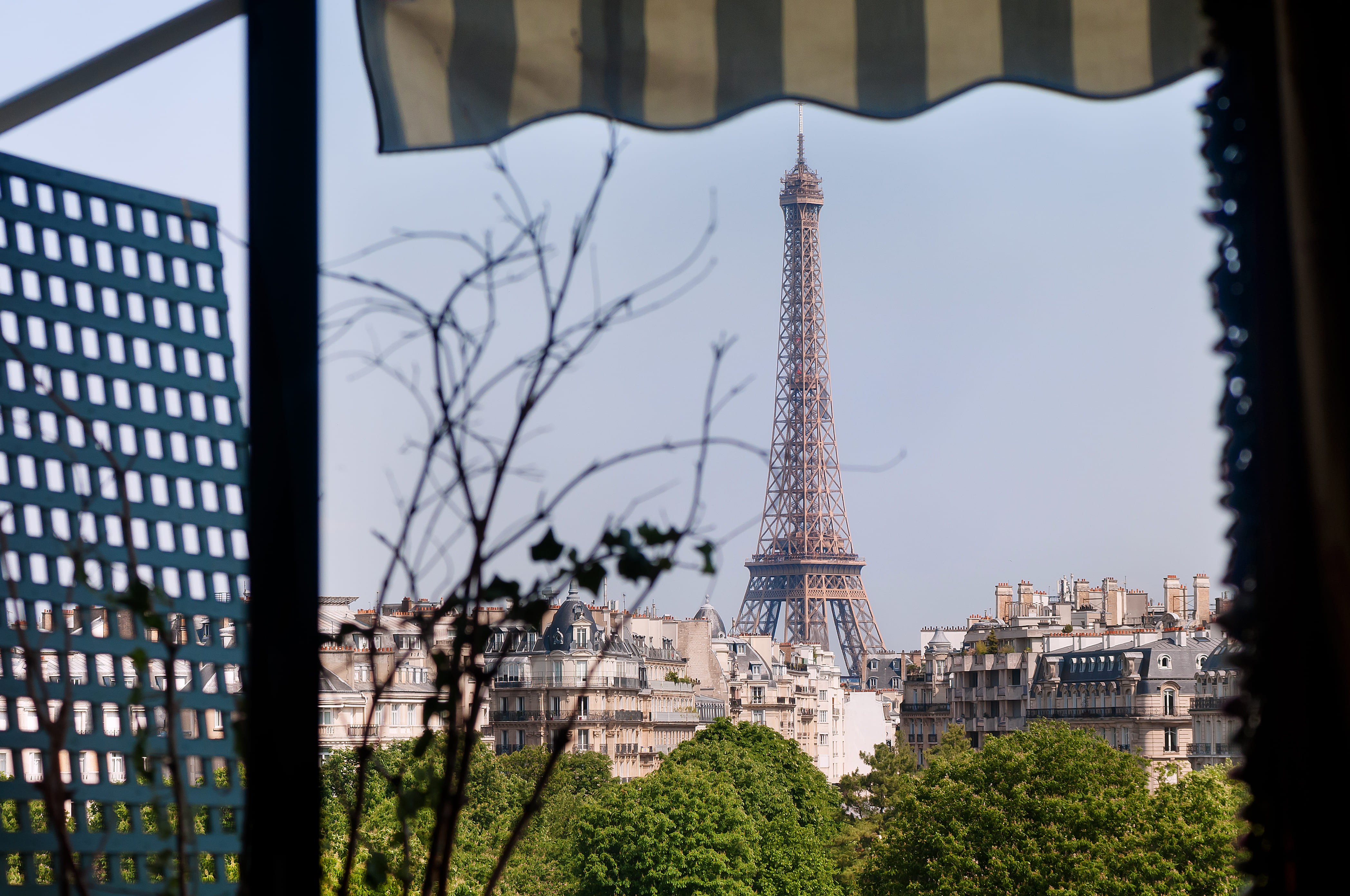 Appartement-luxe-paris-vue-tour-eiffel