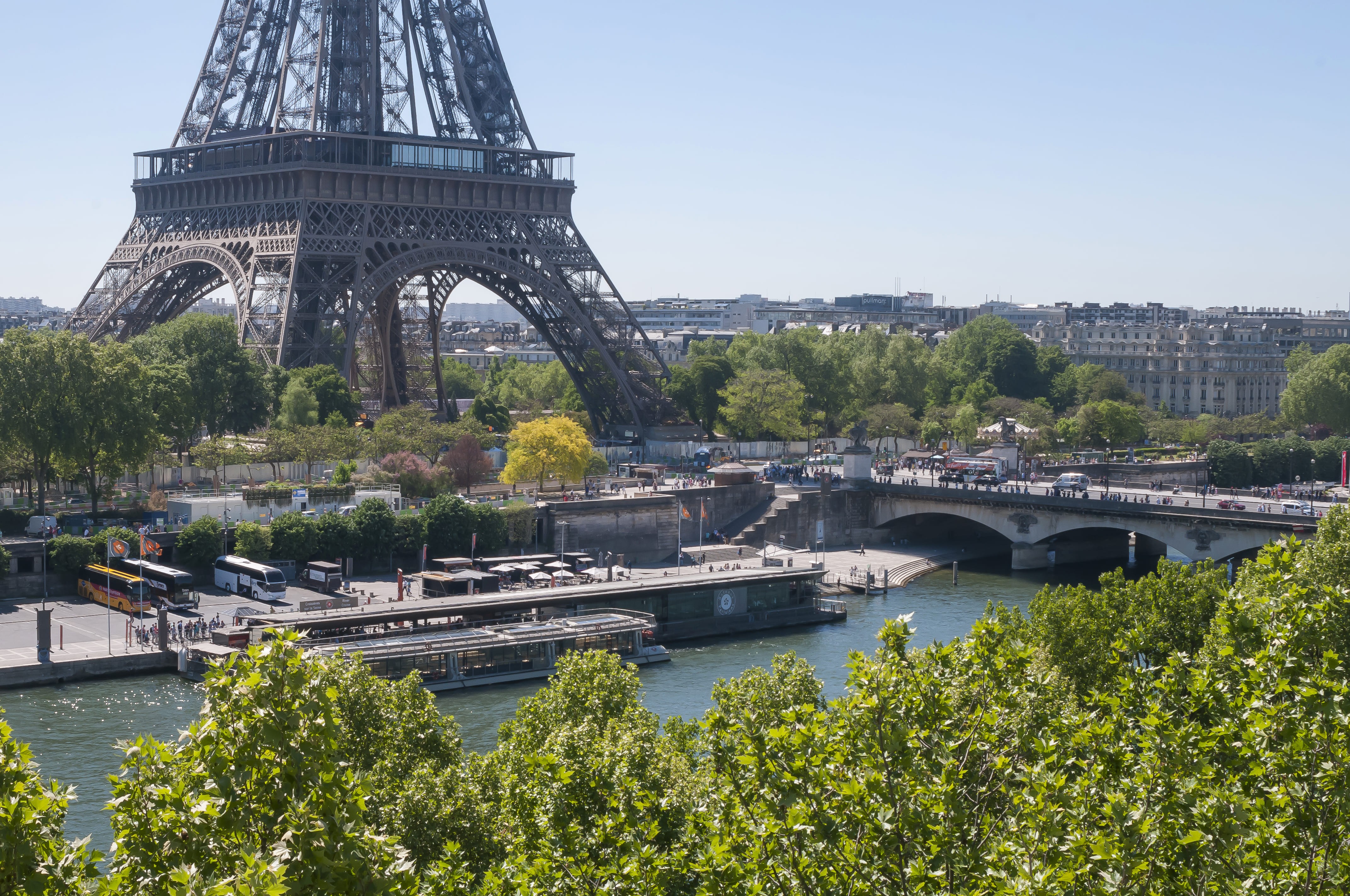 appartement-prestige-vue-tour-eiffel-paris-varenne