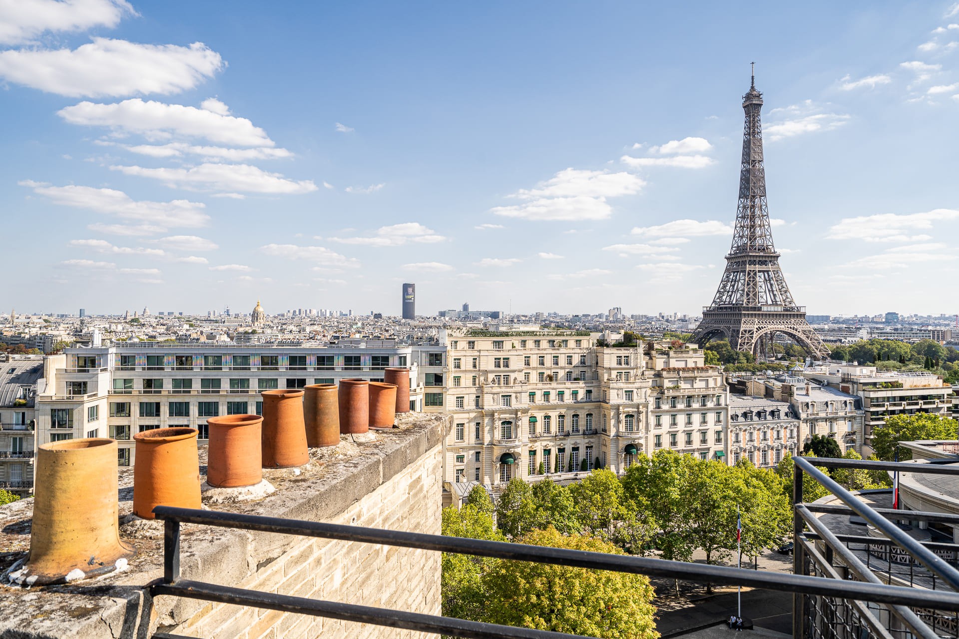 Appartement-terrasse-roof-top-paris-vue-tour-eiffel