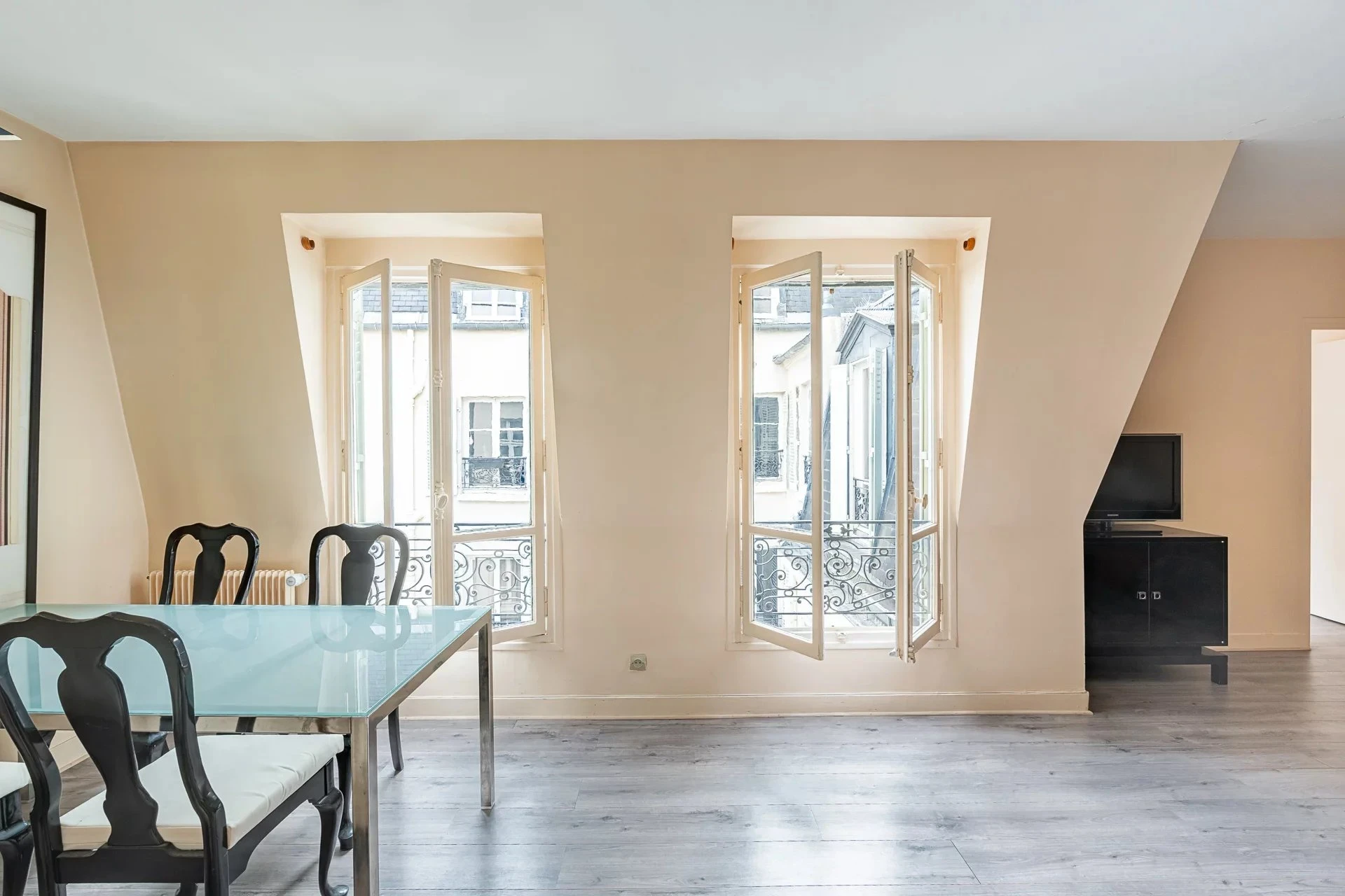 Advantages of property