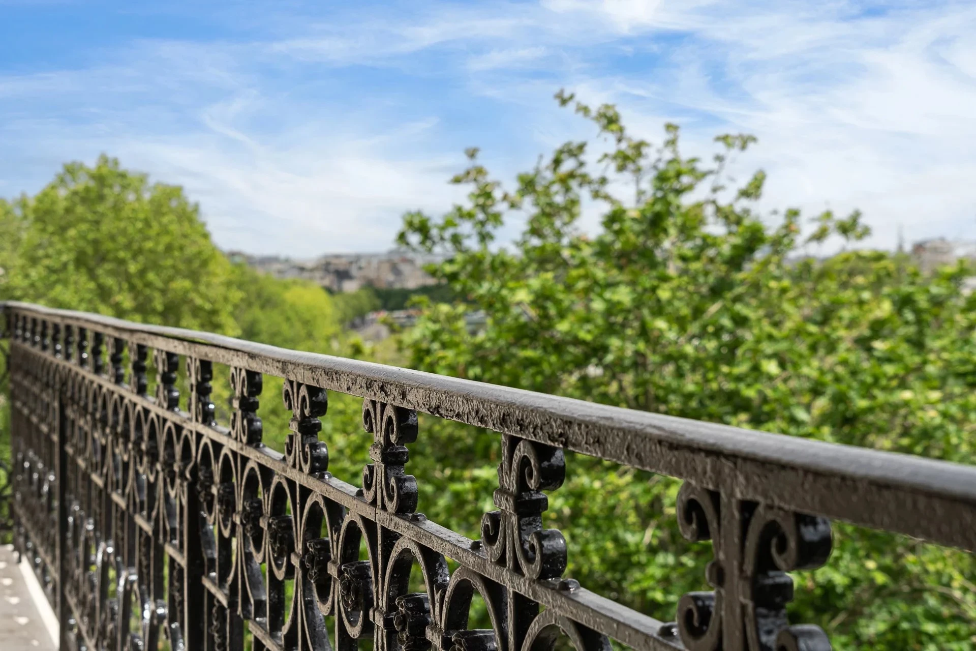 Picture of property: Exceptional apartment with fantastic views 12