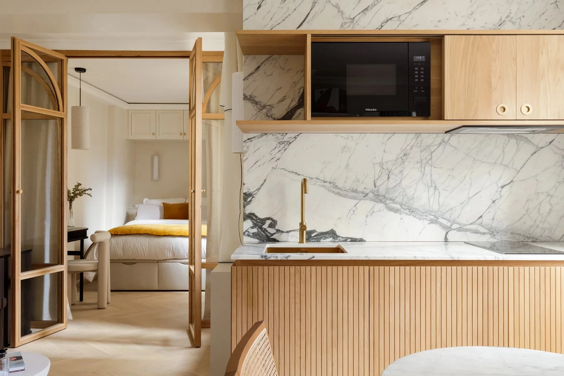 Picture of property: In a private mansion 2