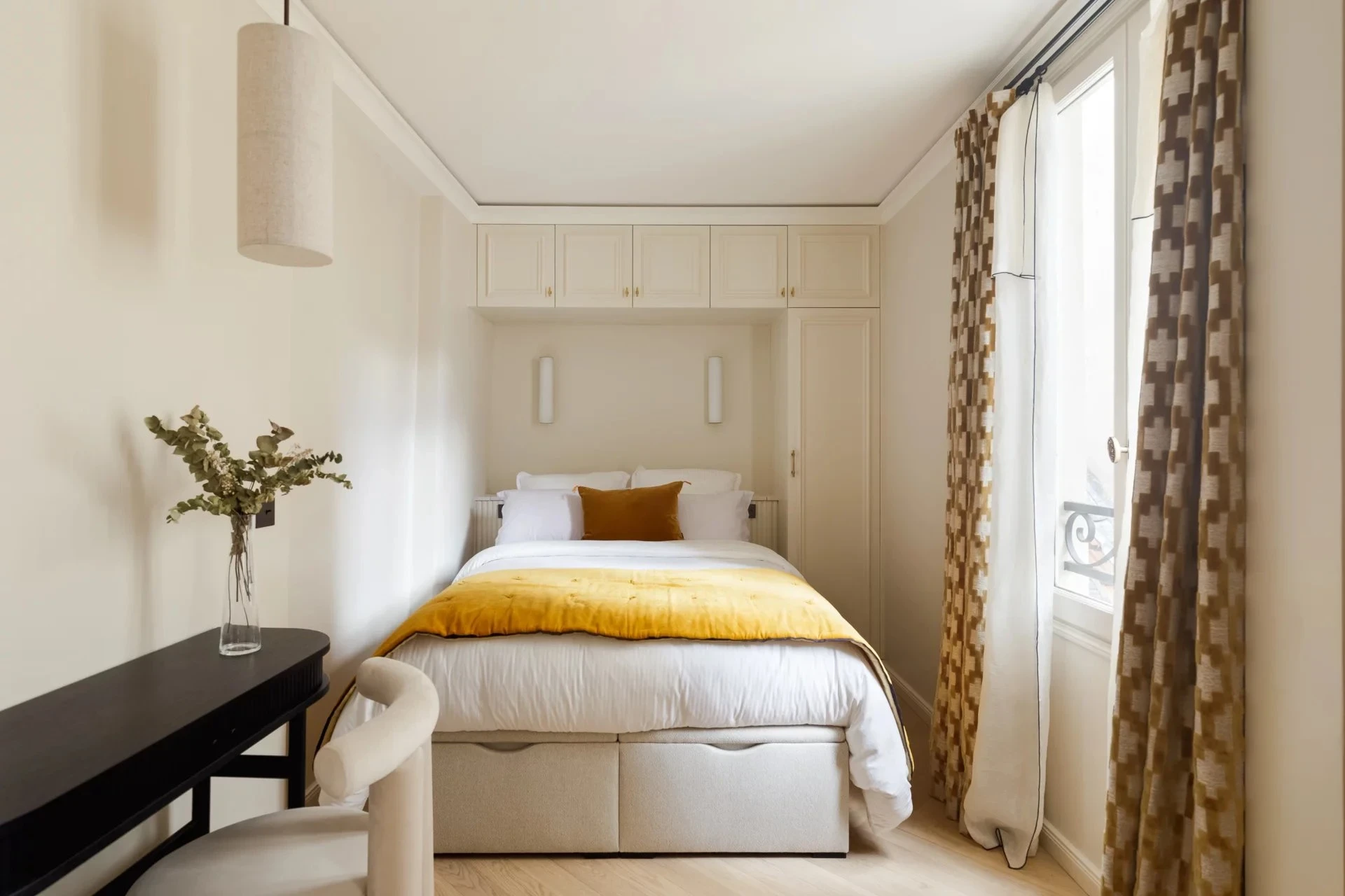 Picture of property: In a private mansion 3