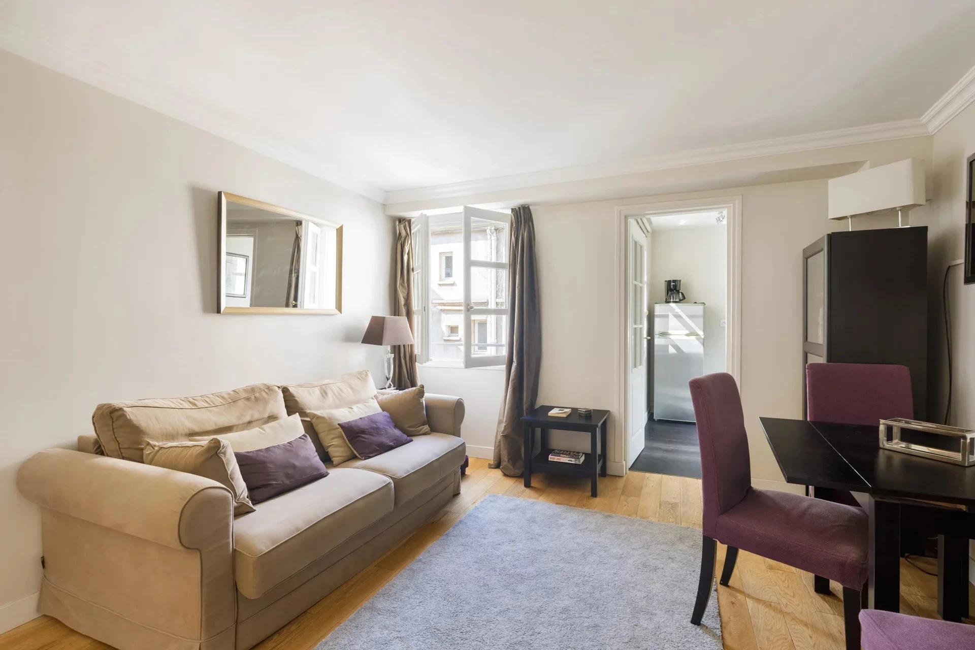 Picture of property: Saint-André des Arts 7