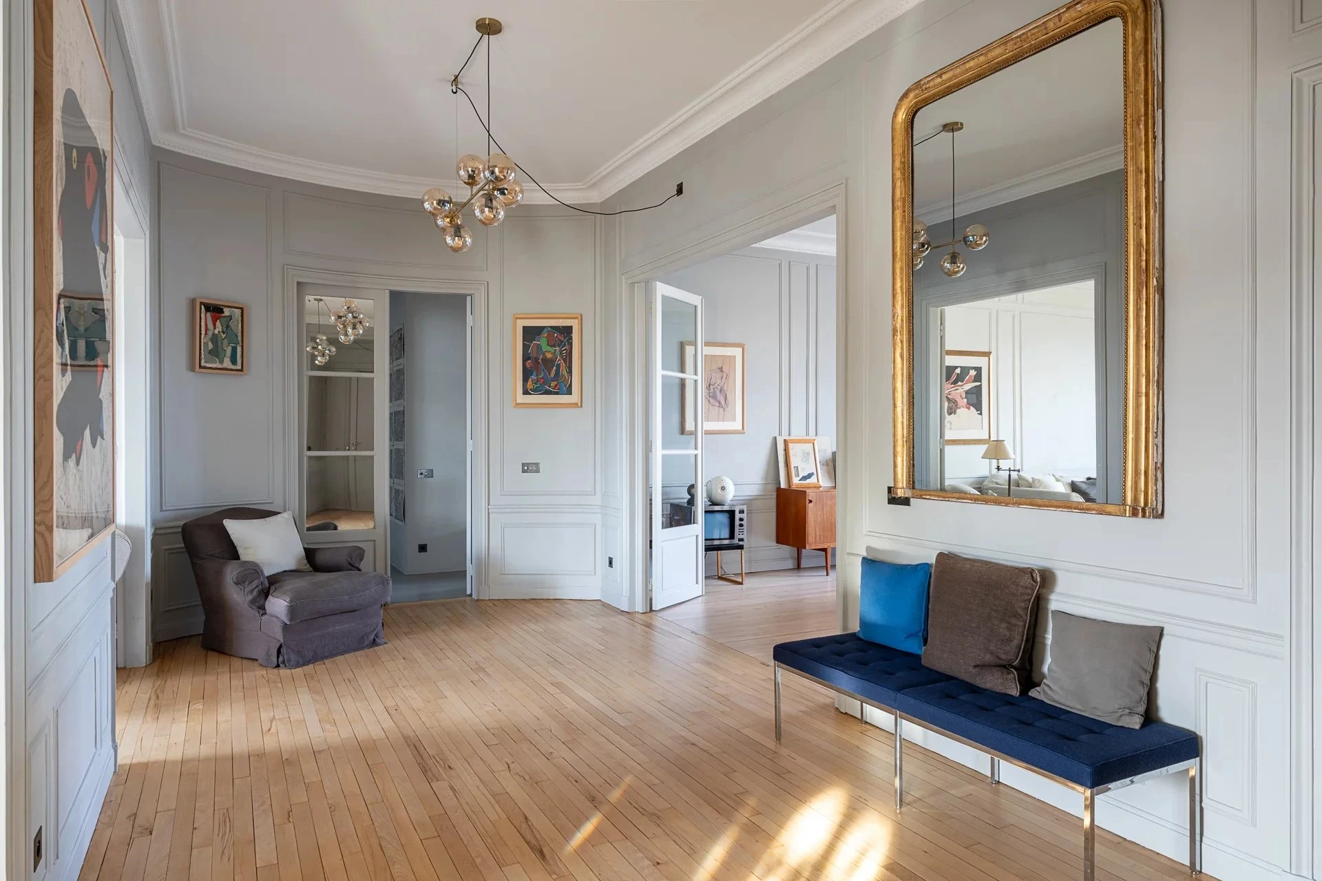 Picture of property: In the most stunning building on Place du Panthéon 6