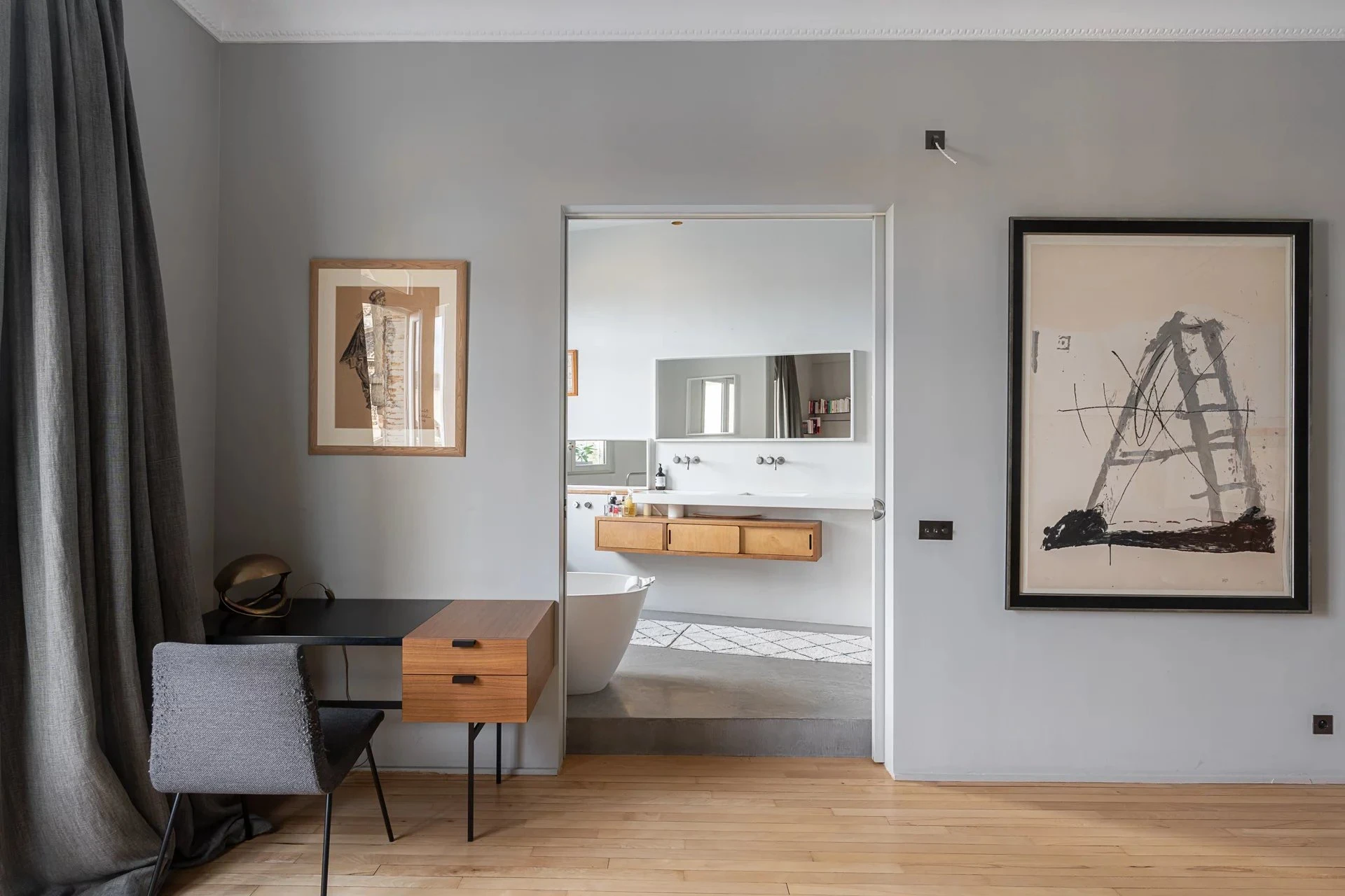 Picture of property: In the most stunning building on Place du Panthéon 8