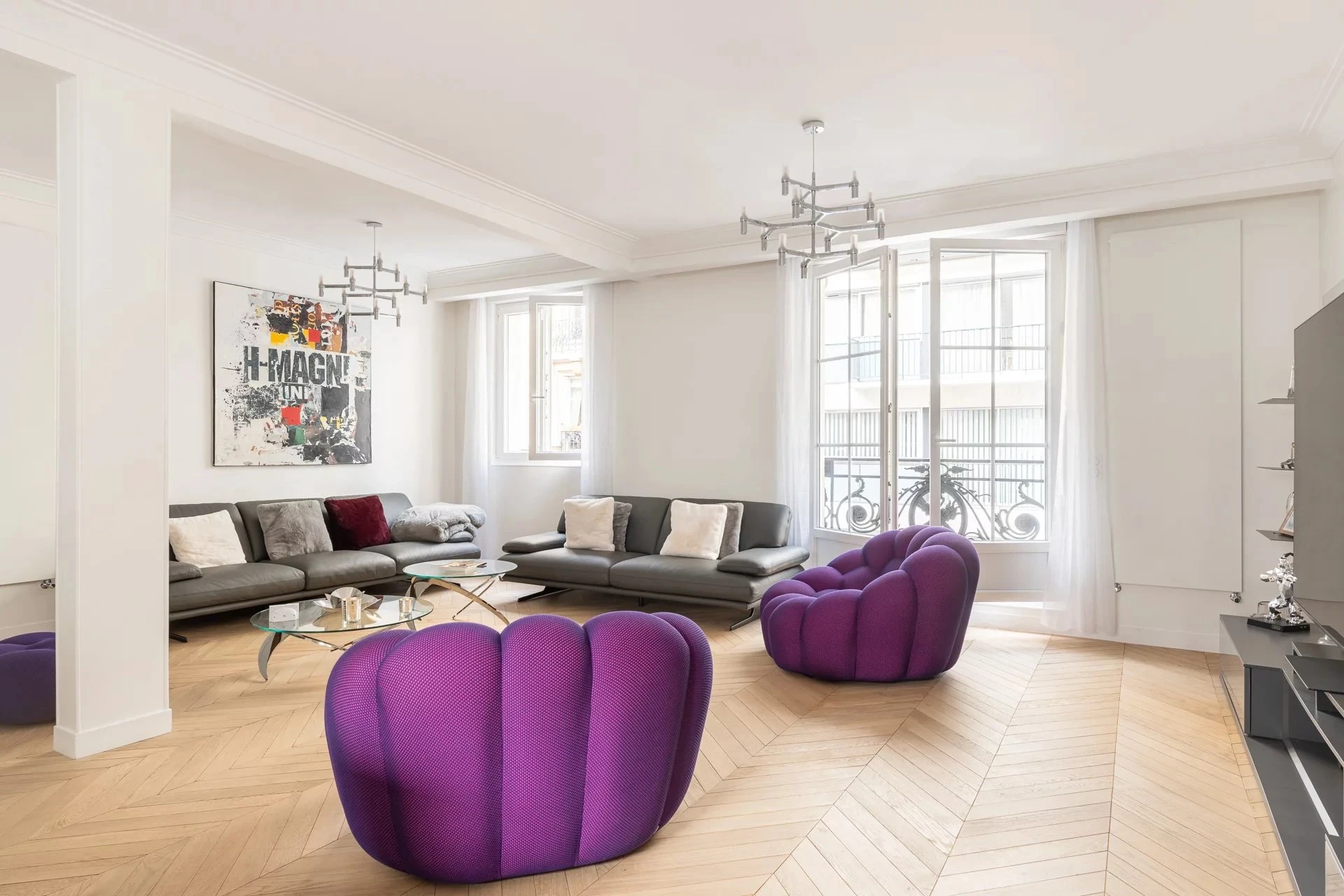 Picture of property: Fully renovated private mansion 4