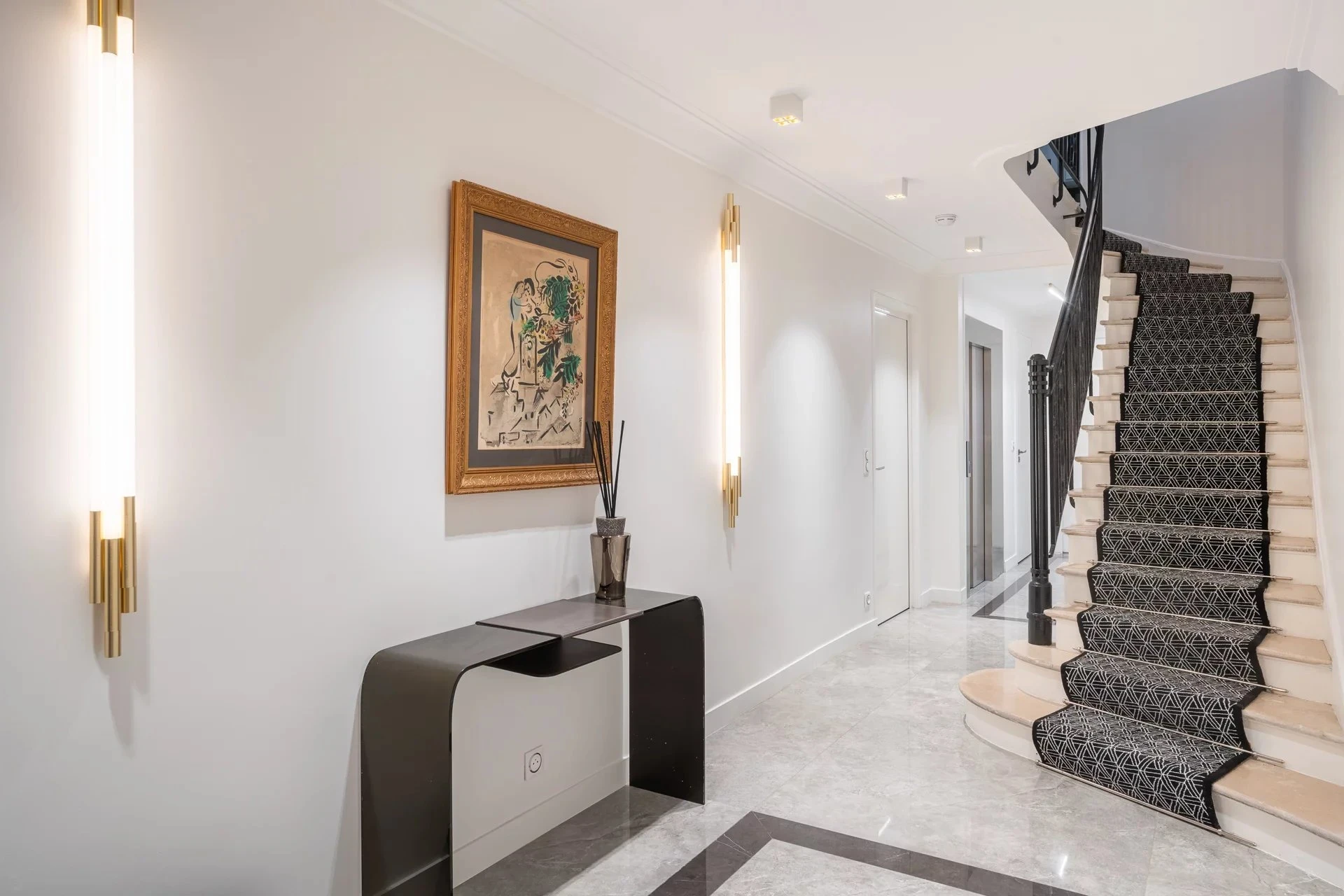 Picture of property: Fully renovated private mansion 12