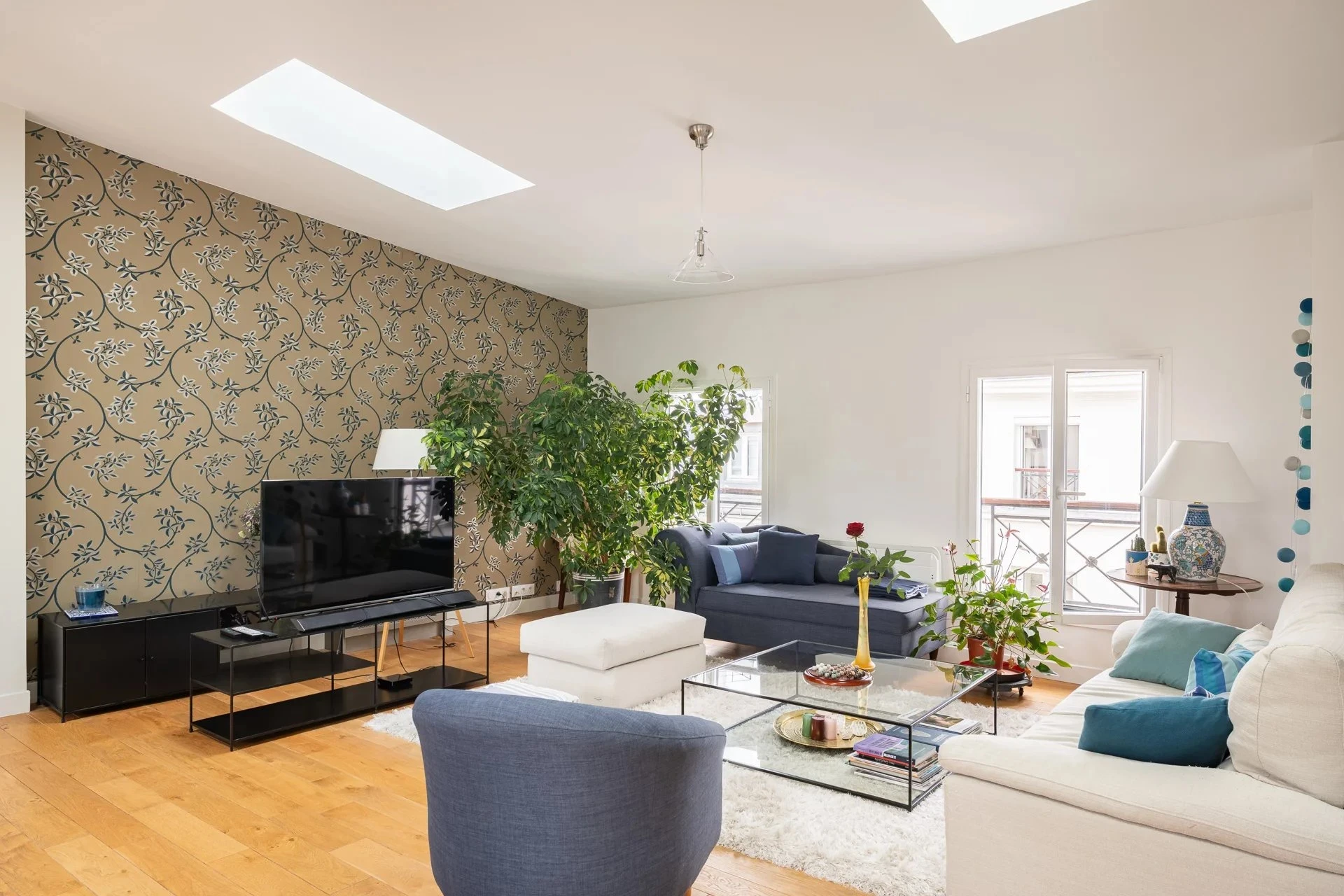 Picture of property: Immaculate condition on the top floor 3