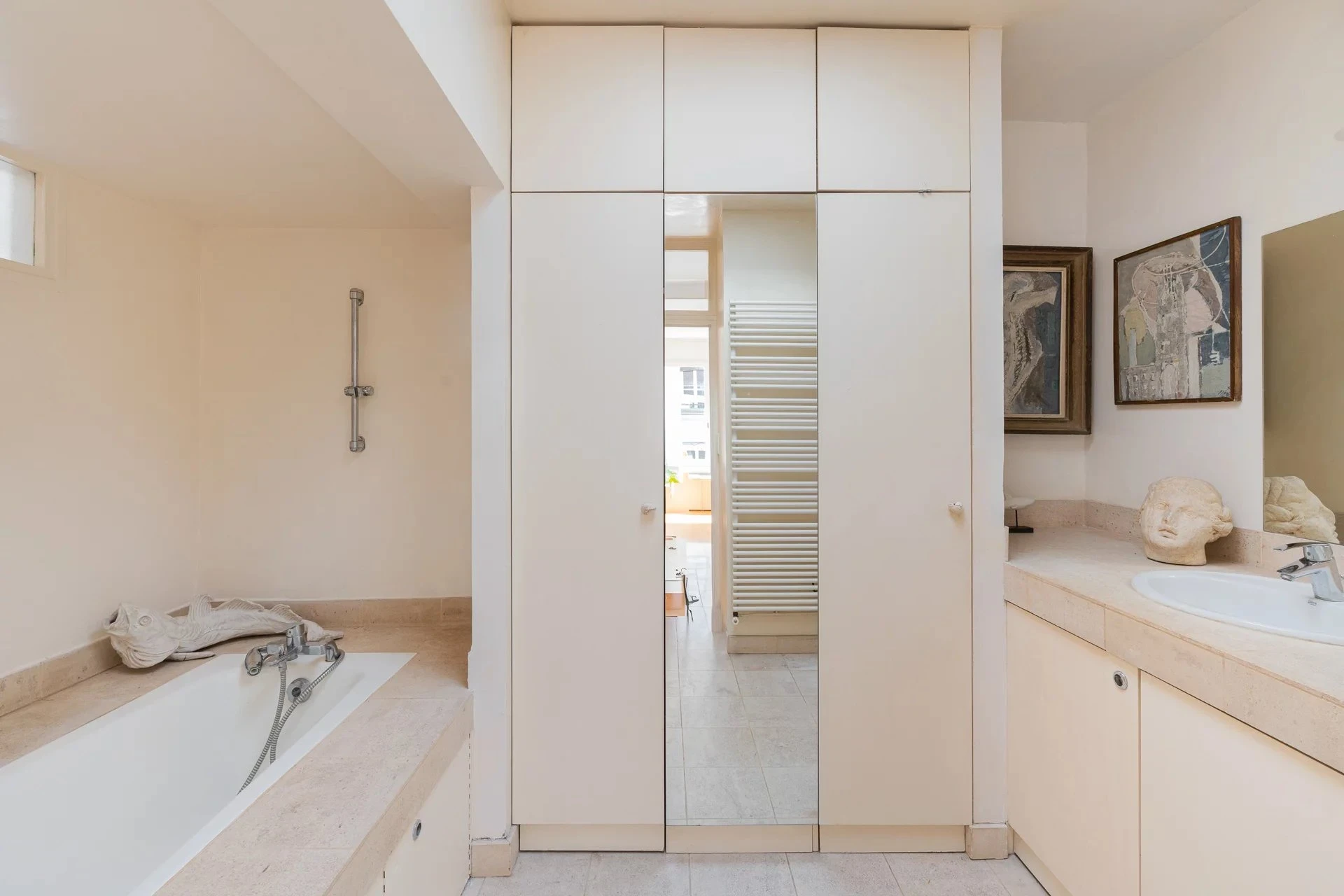 Picture of property: House with garden - South-facing 14