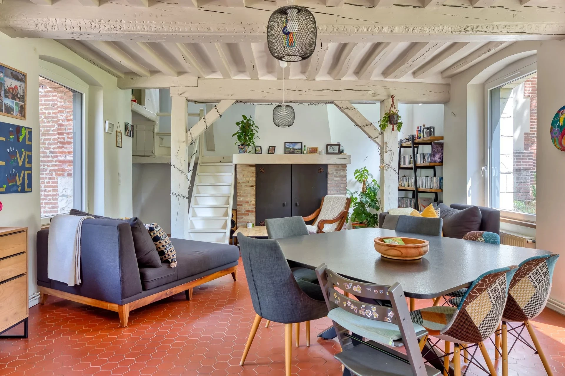 Dans un joli village et ses commerces