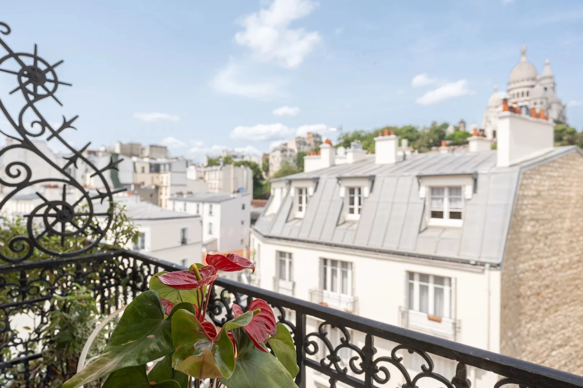 Picture of property: Filled with light with a view of Sacré-Cœur 8