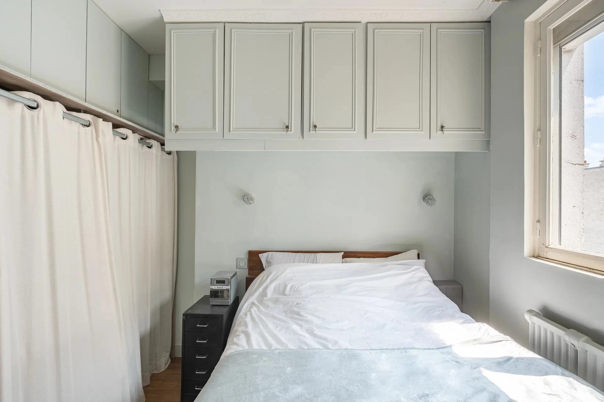 Picture of property: Filled with light with a view of Sacré-Cœur 11