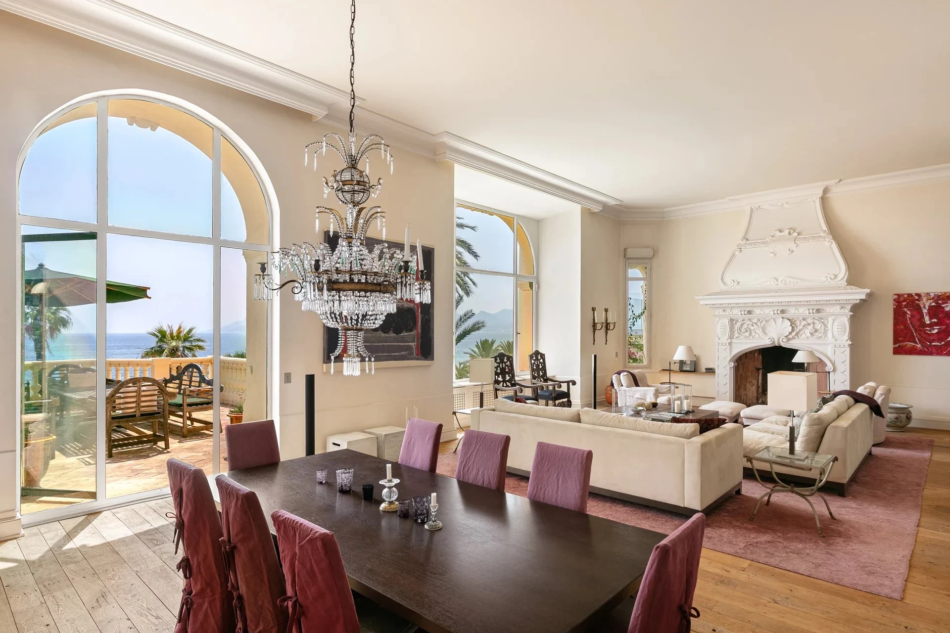 Picture of property: A unique seafront property in Cannes 5
