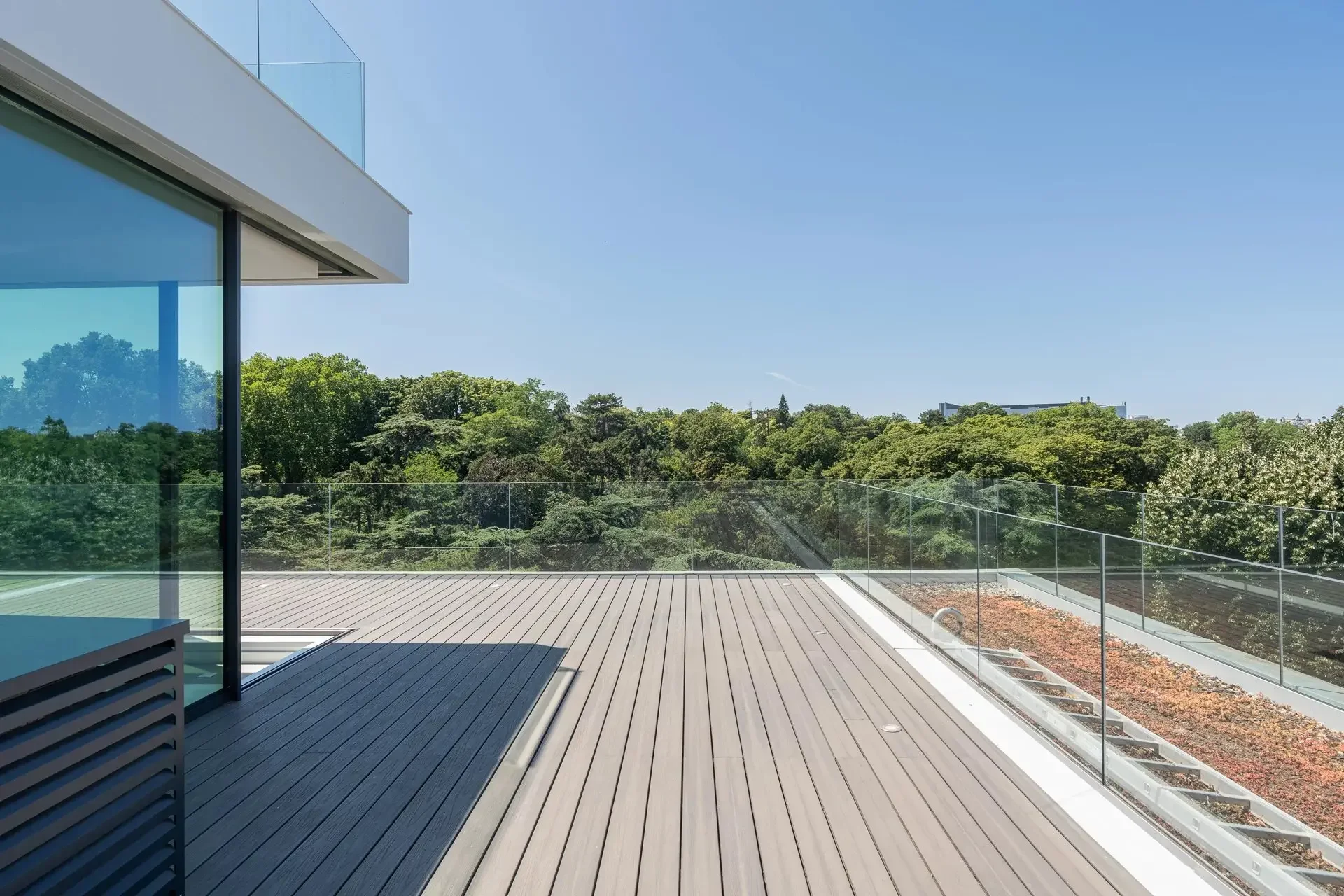 Derniers étages avec terrasses et vues imprenables