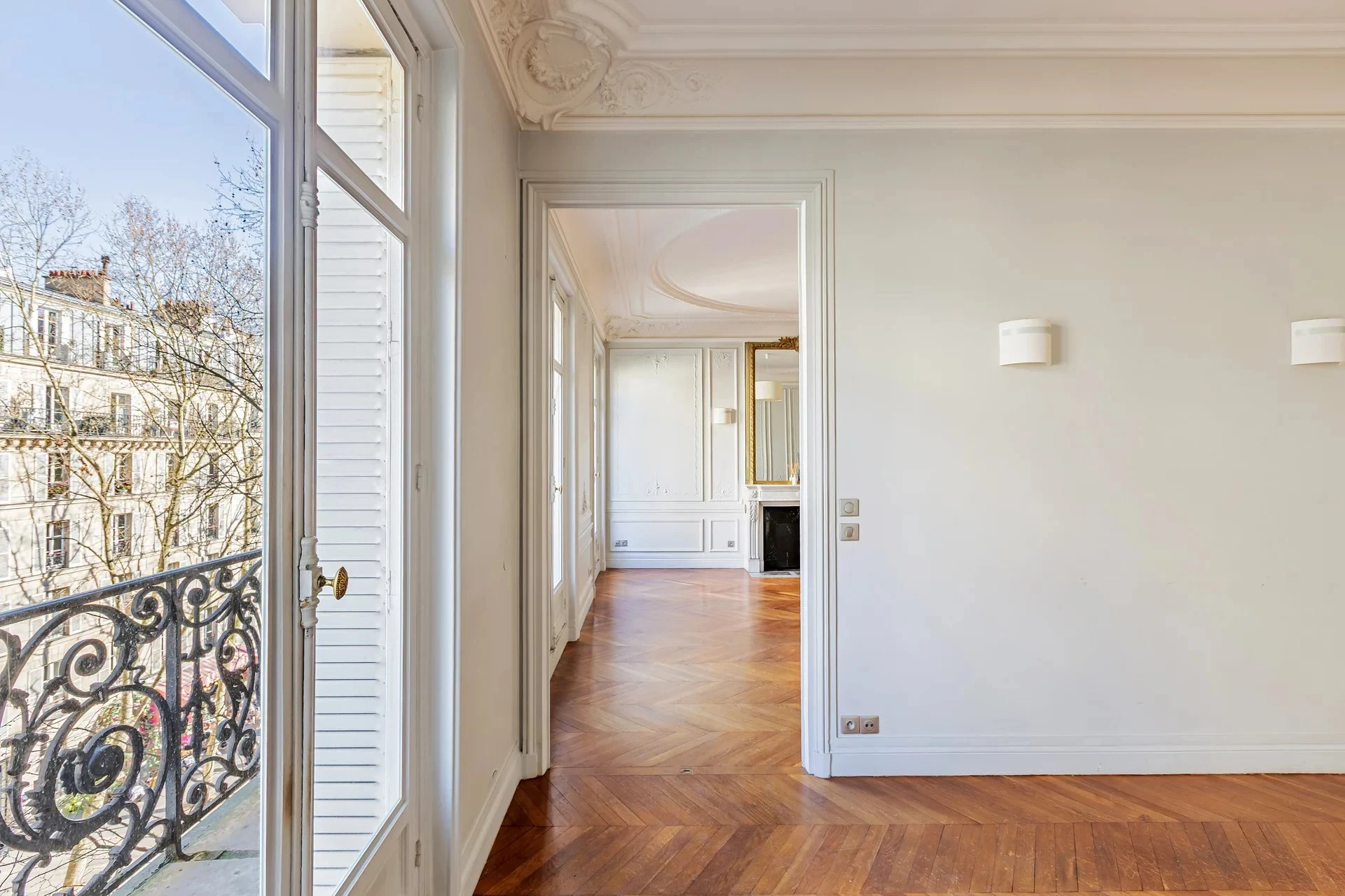 Picture of property: Dual-aspect apartment 9