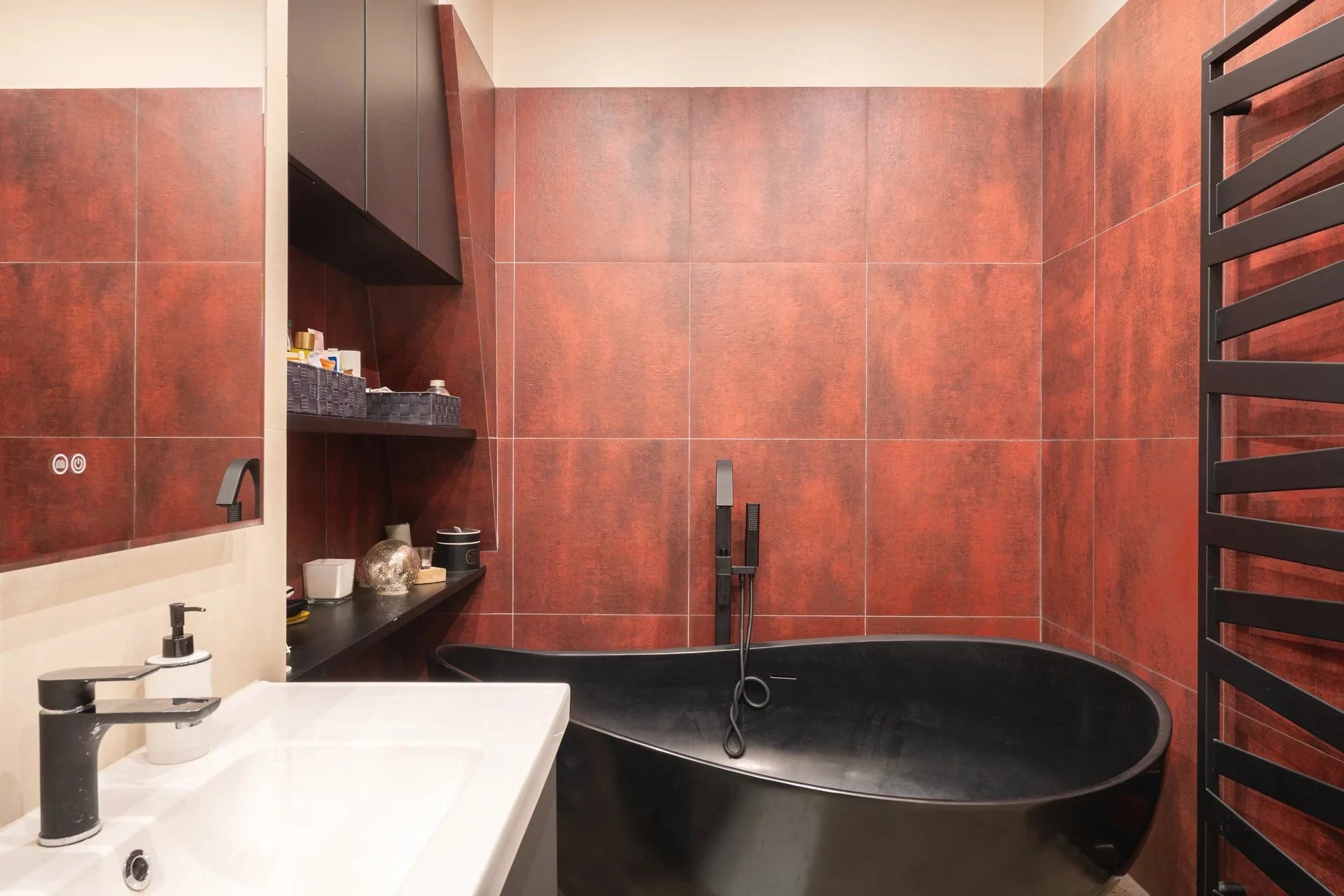 Picture of property: Renovated and redesigned family apartment 12