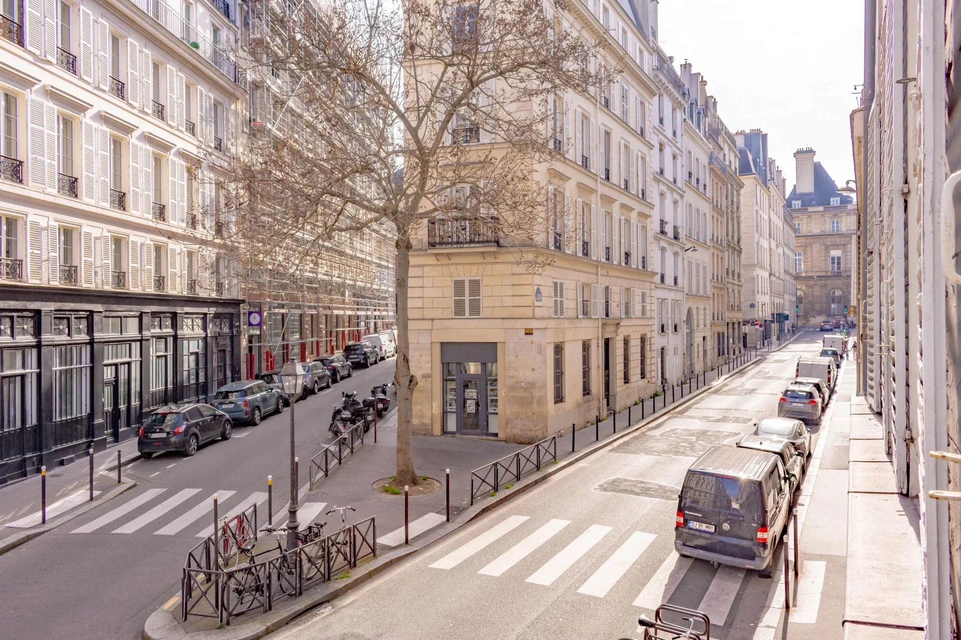 Picture of property: Renovated and redesigned family apartment 17