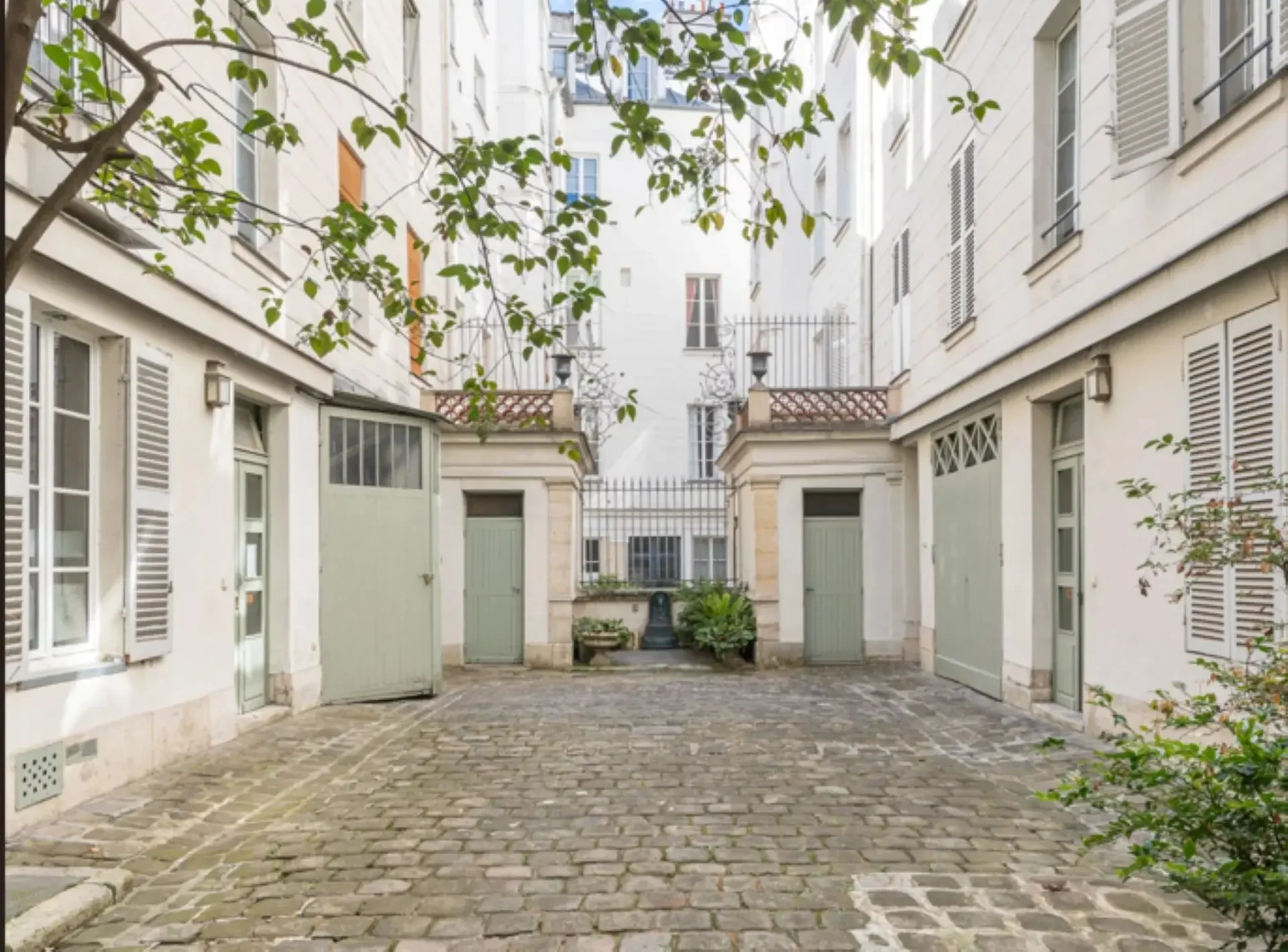 Renovated and redesigned family apartment
