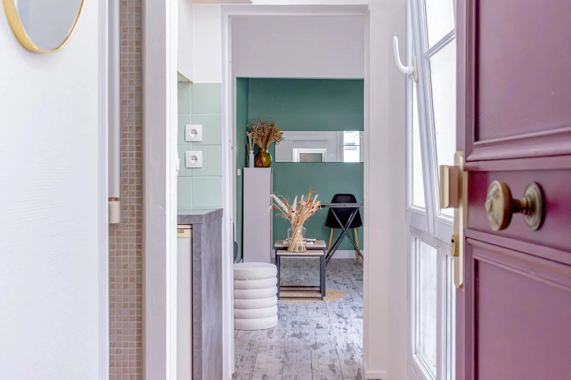 Picture of property: Studio apartment near Bon Marché 10