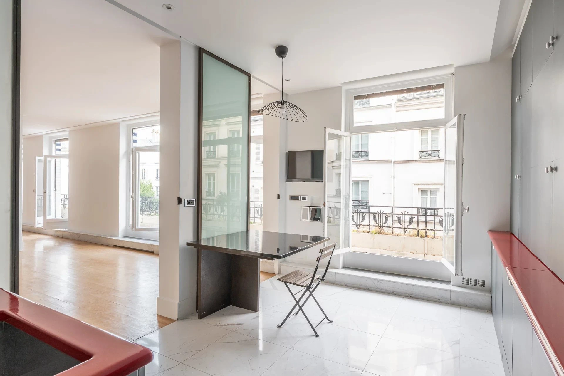 Image du bien : Appartement de réception au sein d'une copropriété iconique 16