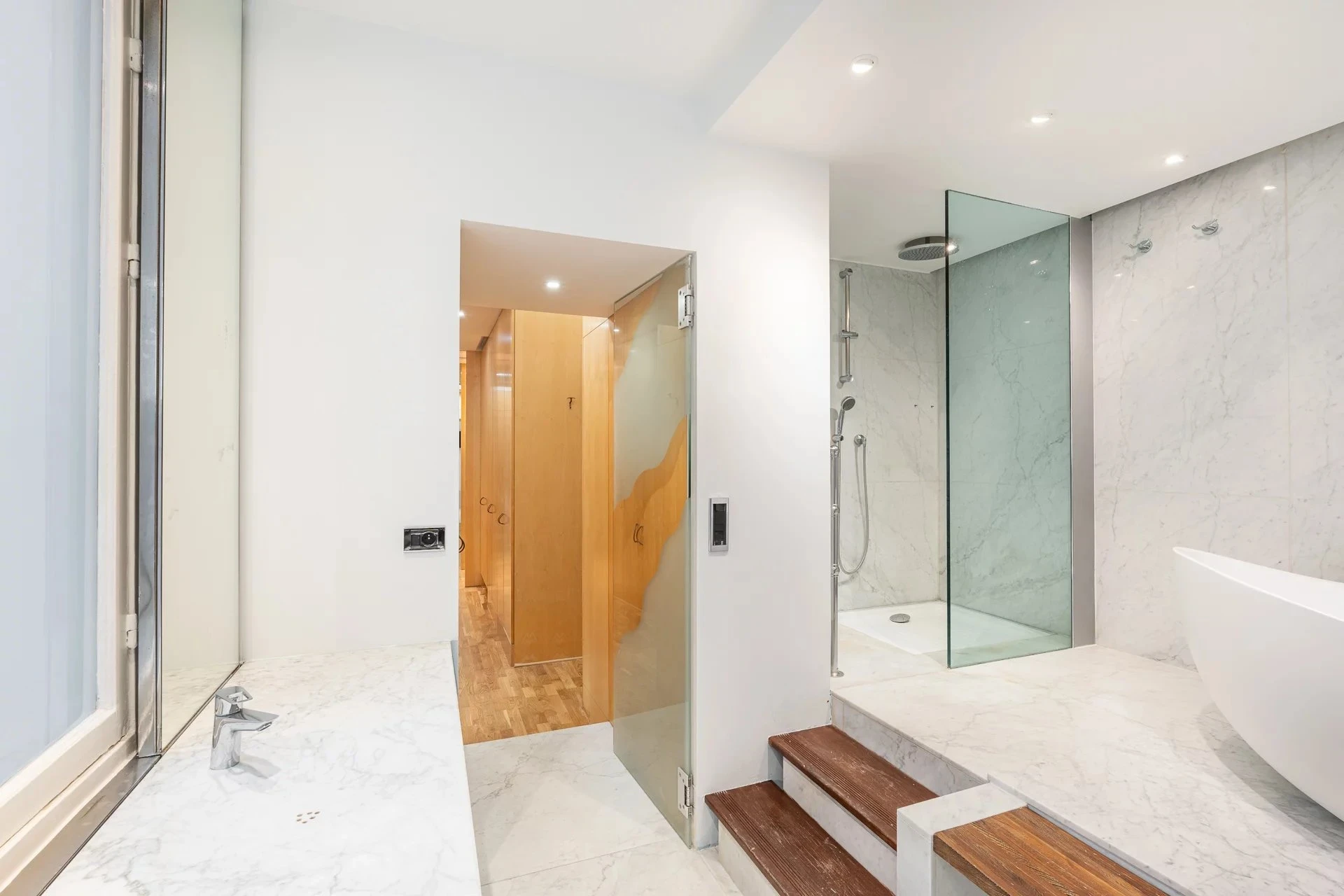 Image du bien : Appartement de réception au sein d'une copropriété iconique 22