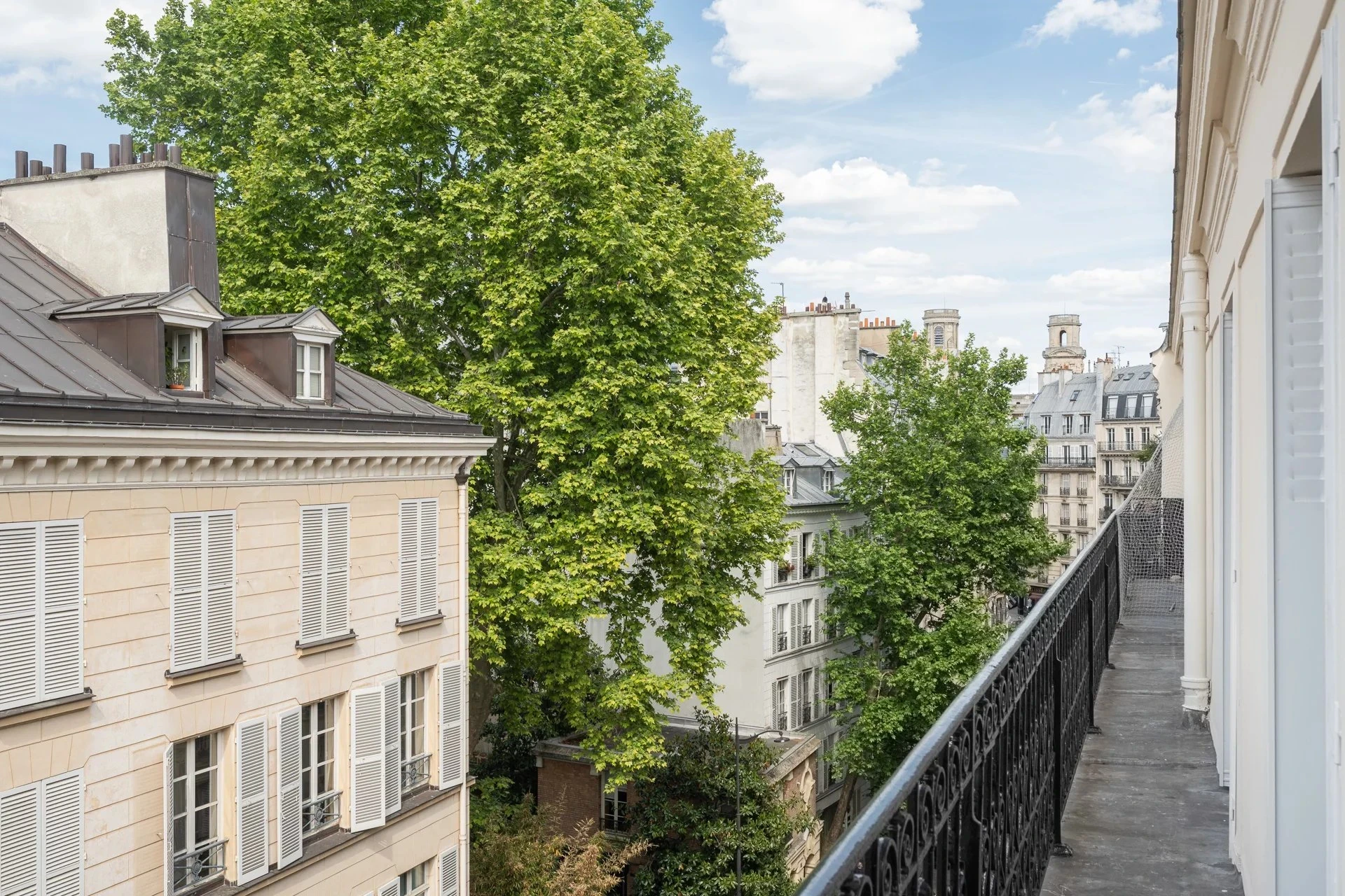 Image du bien : Appartement avec balcon filant sur Saint-Sulpice 2