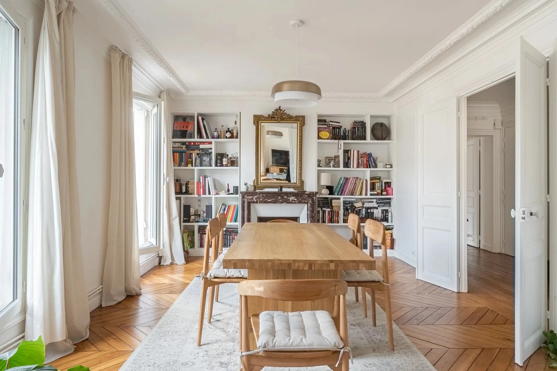 Image du bien : Appartement avec balcon filant sur Saint-Sulpice 9