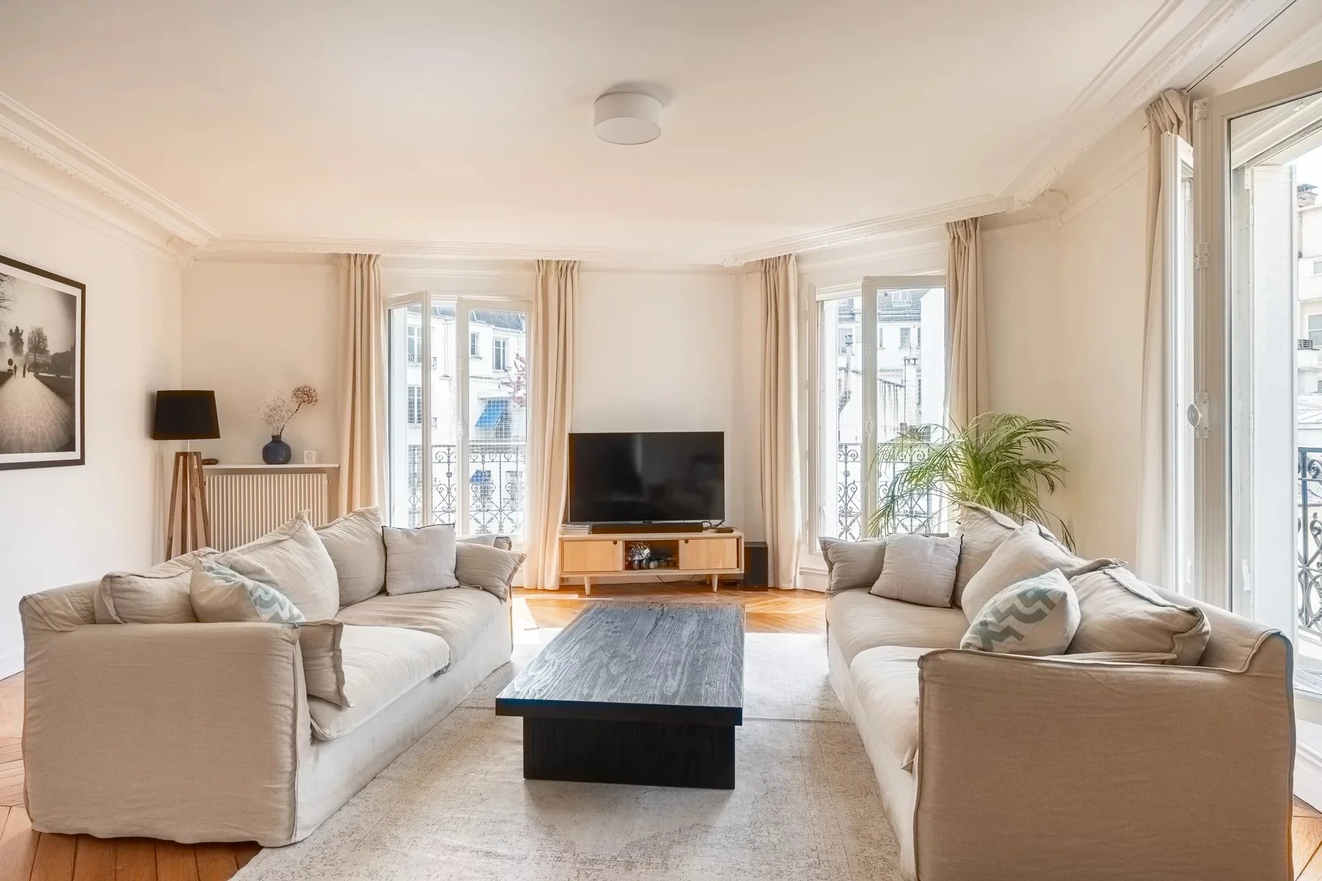 Image du bien : Appartement avec balcon filant sur Saint-Sulpice 6