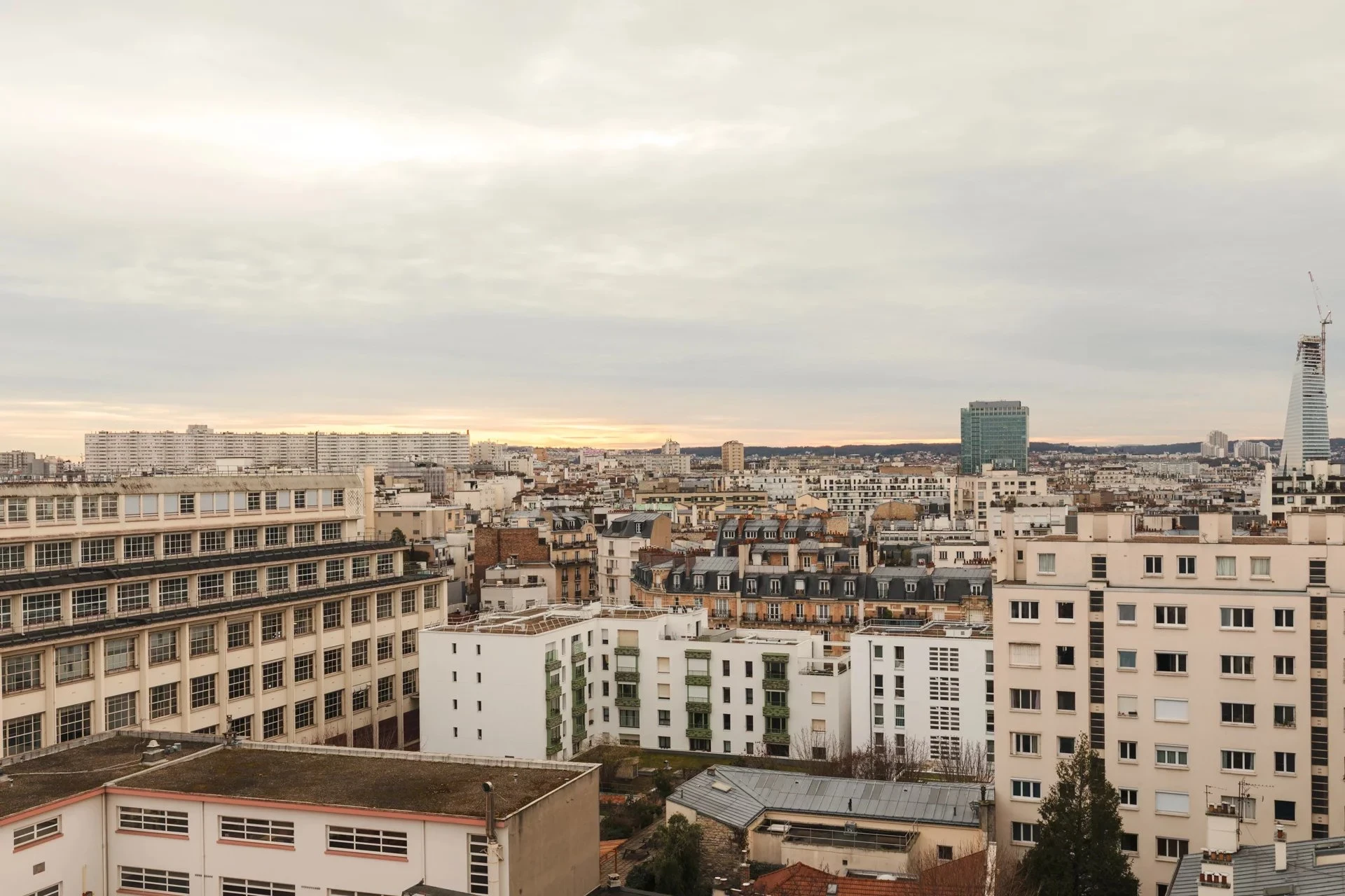 Picture of property: Stunning view of the Eiffel Tower without overlook 5