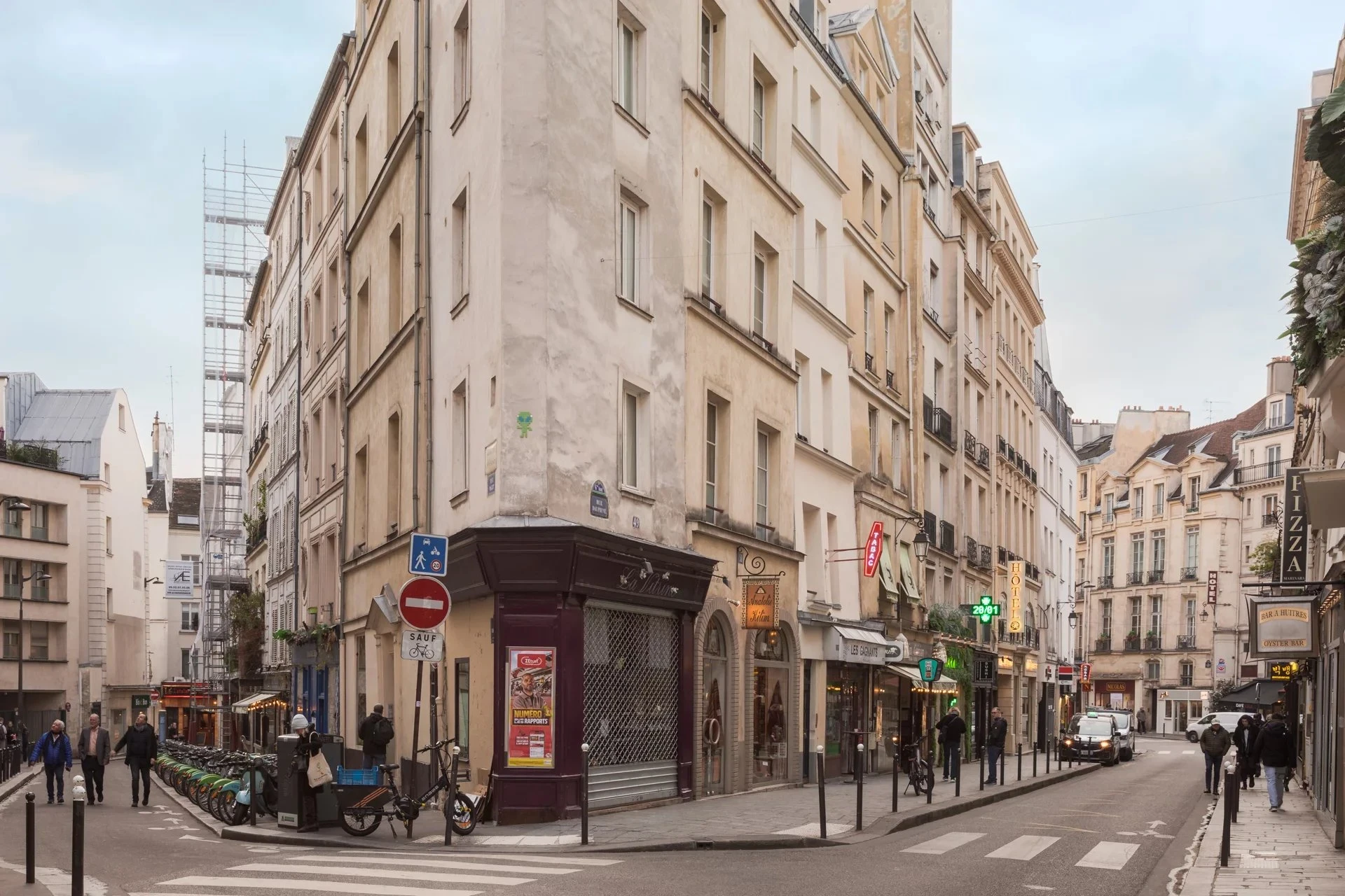 Charming apartment in the heart of Saint-Germain-des-Prés