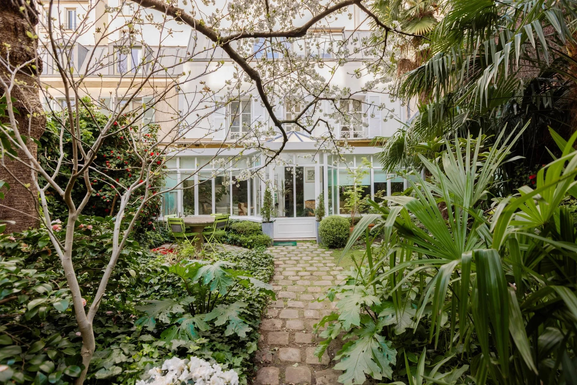 Picture of property: Townhouse with garden away from public view 5