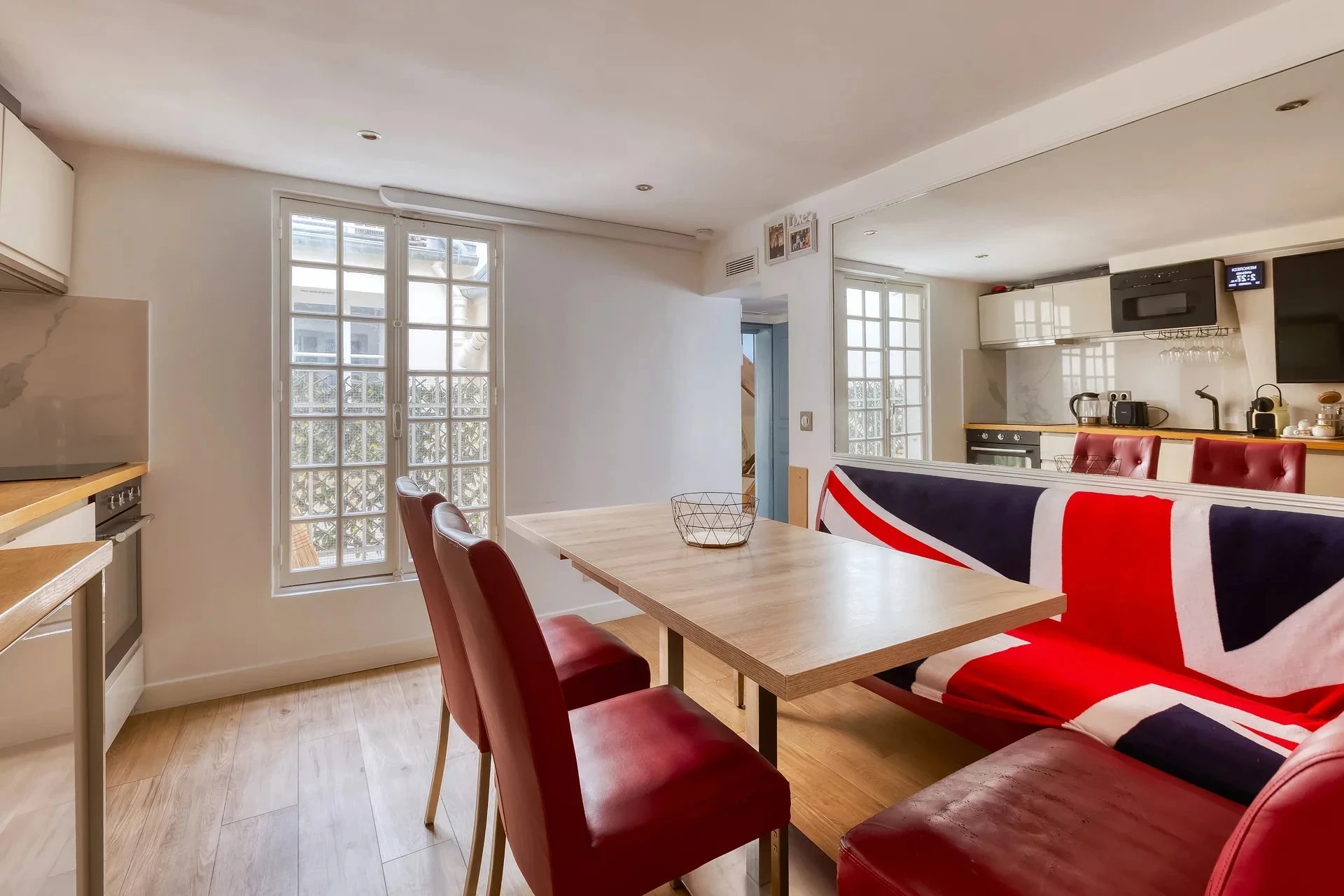 Image du bien : A proximité immédiate de la Place Fürstenberg 13