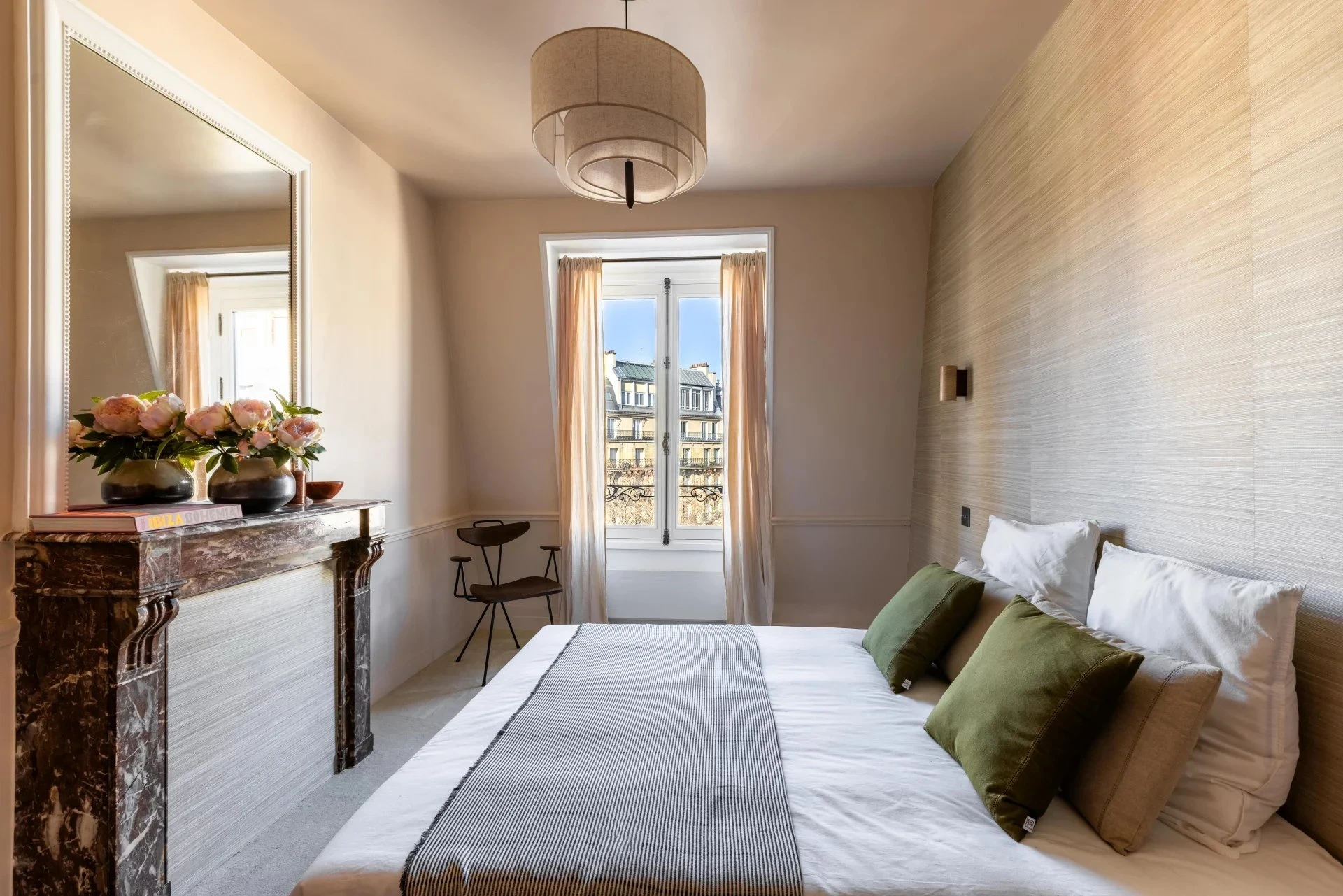 Image du bien : Au dernier étage d’un immeuble pierre de taille 4