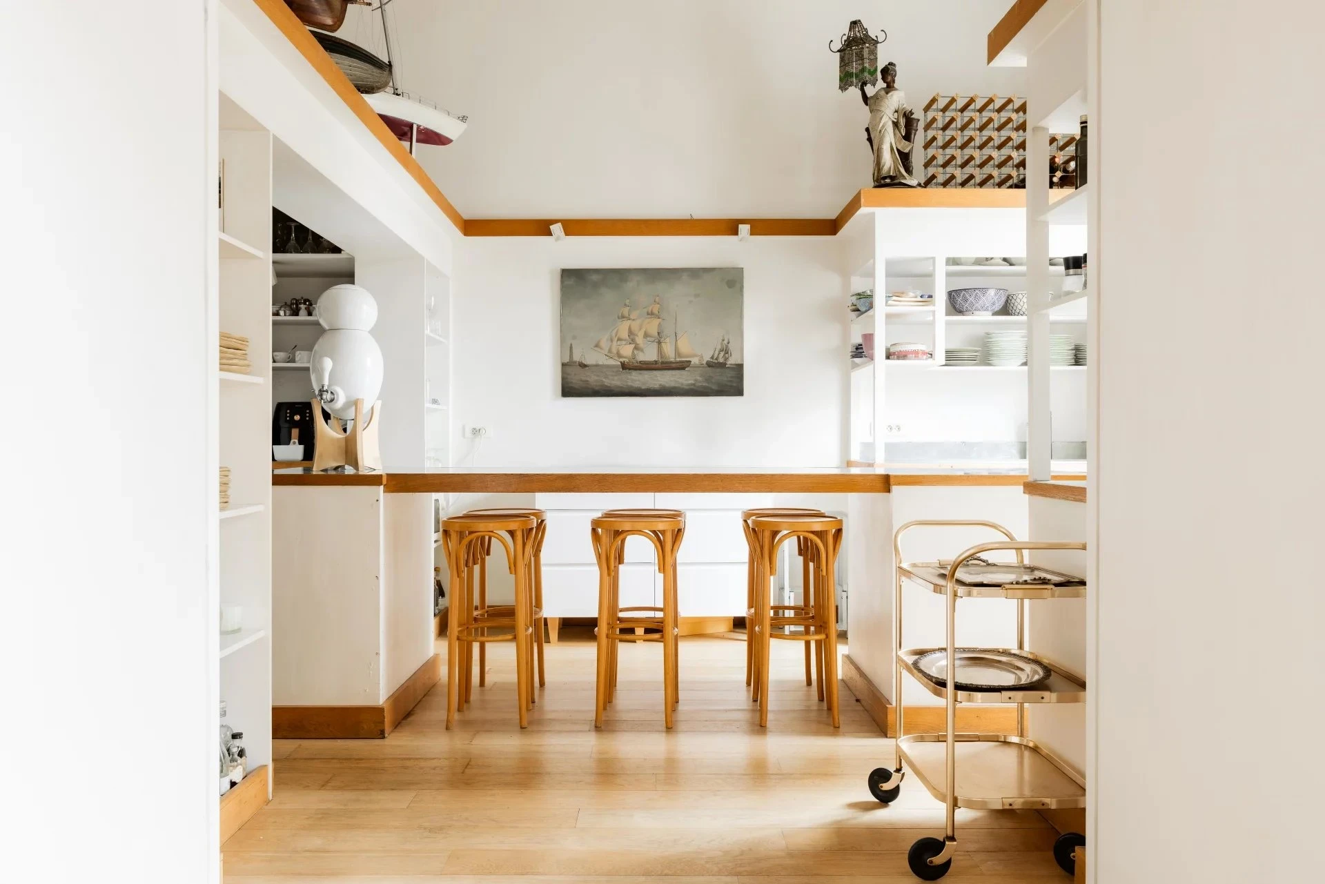 Image du bien : Face à l'église Saint-Germain-des Près 7