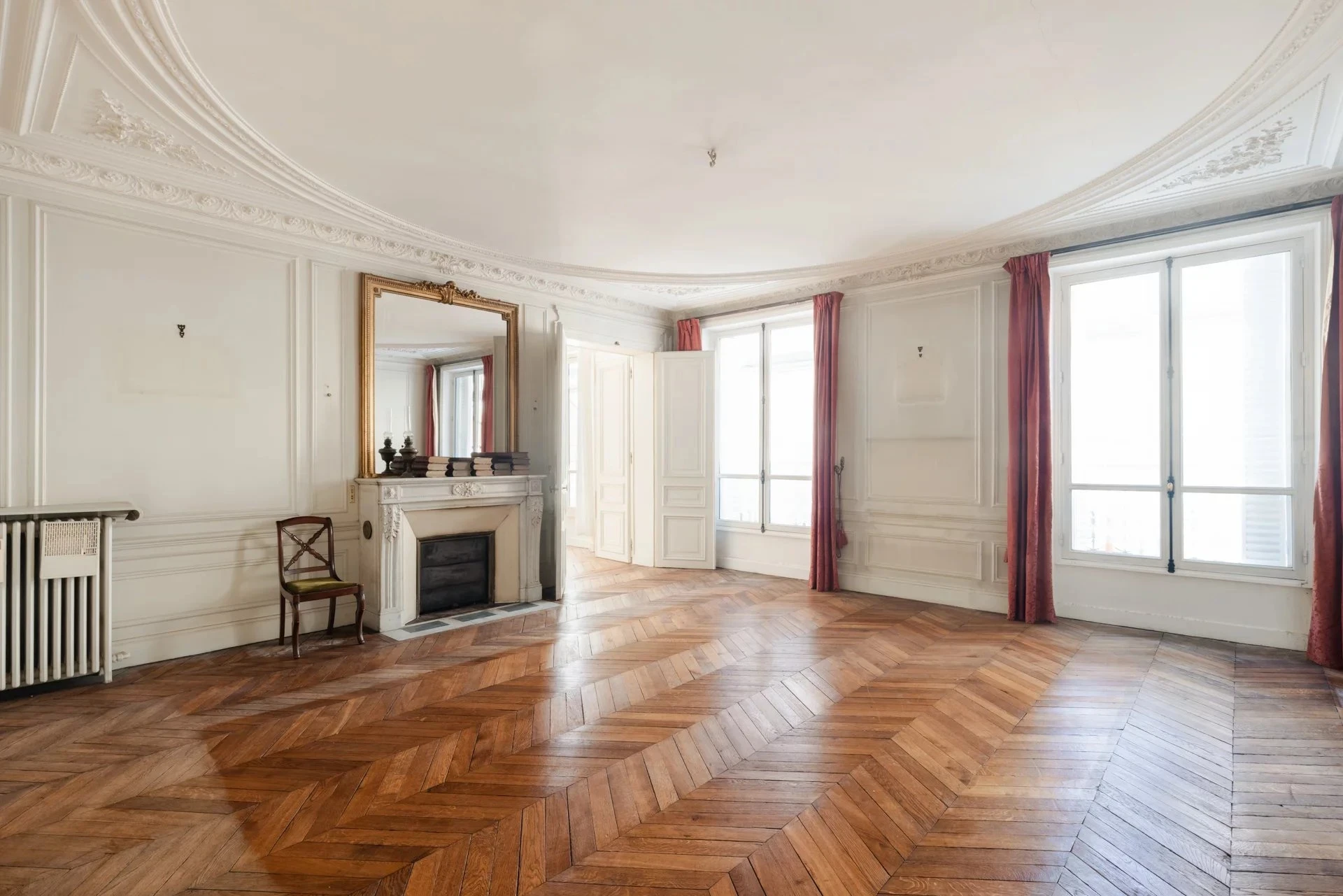 JOUFFROY- MALESHERBES  Parquet Moulures Cheminées