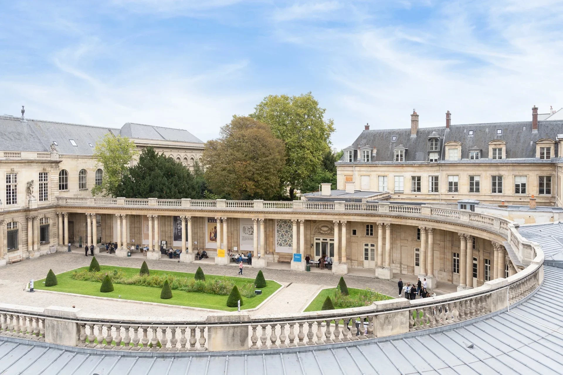 Picture of property: Exceptional property with breathtaking views 14