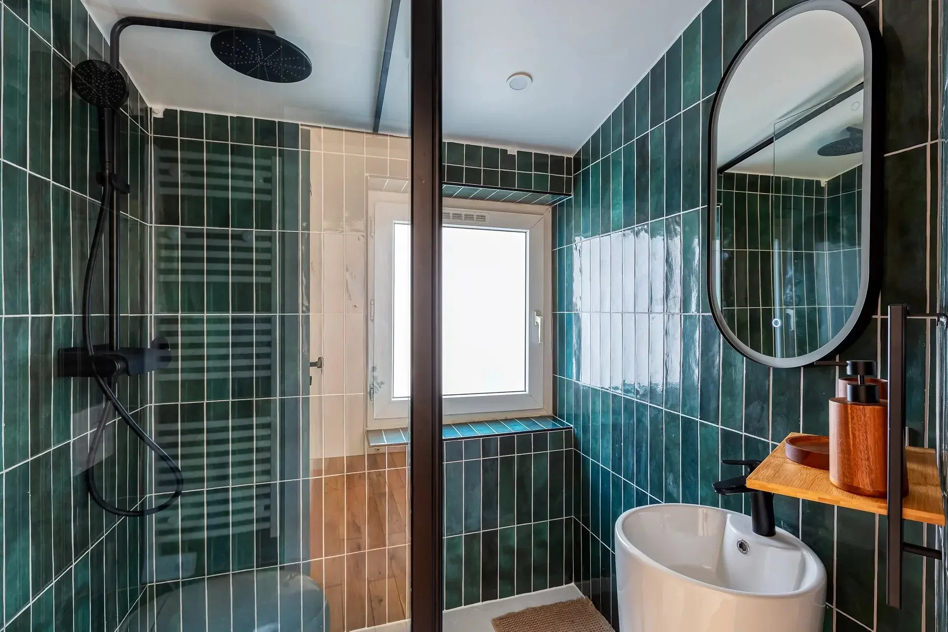 Image du bien : Maison de ville avec terrasse arborée 8