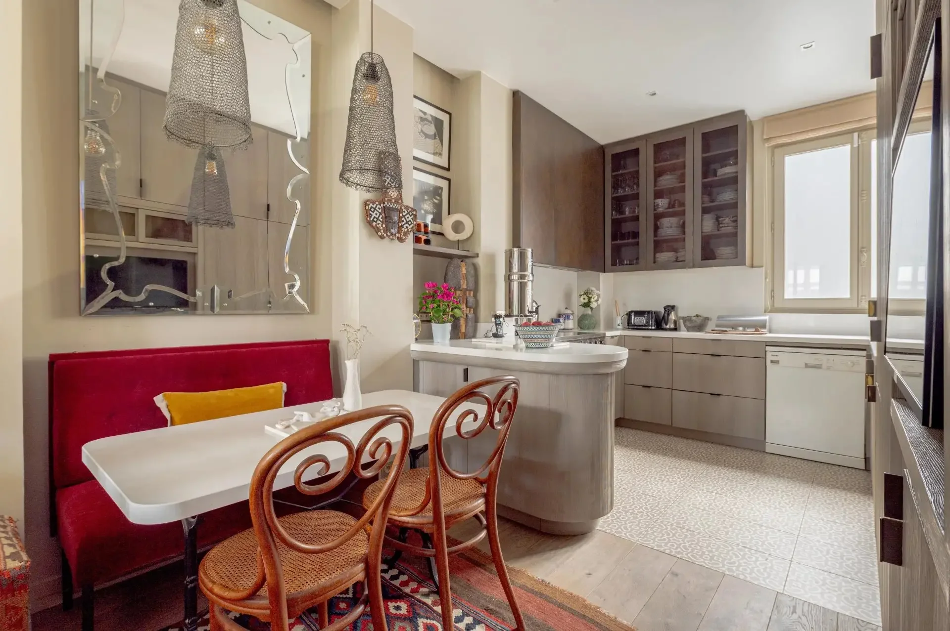 Picture of property: Premium location 3