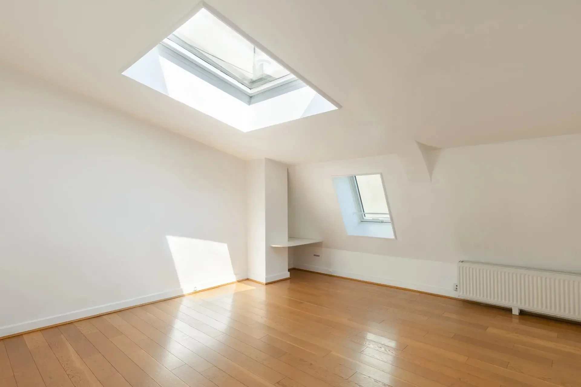 Picture of property: Exceptional location on the banks of the River Seine 8