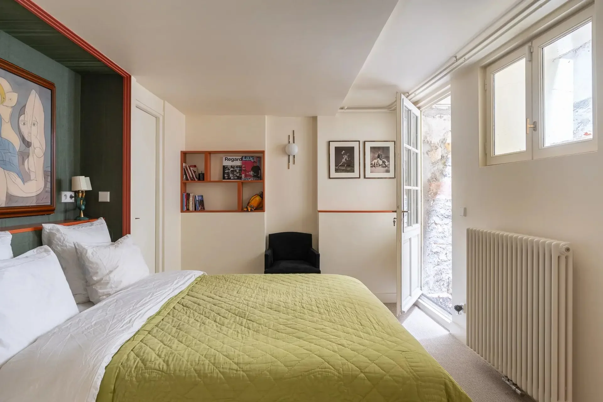 Picture of property: Elegance, privacy and timeless charm in one of Paris’s most coveted addresses. 12