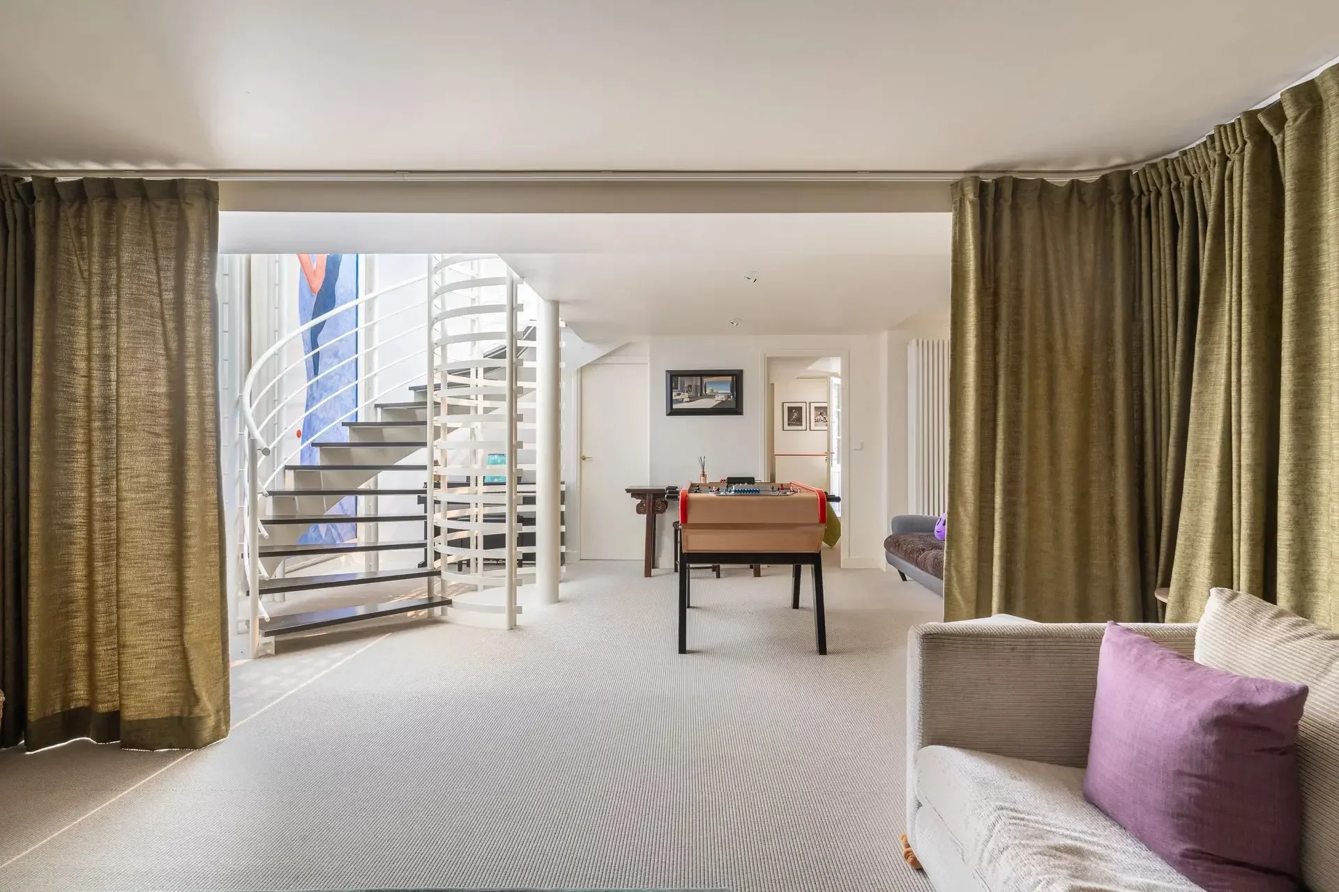 Picture of property: Elegance, privacy and timeless charm in one of Paris’s most coveted addresses. 14