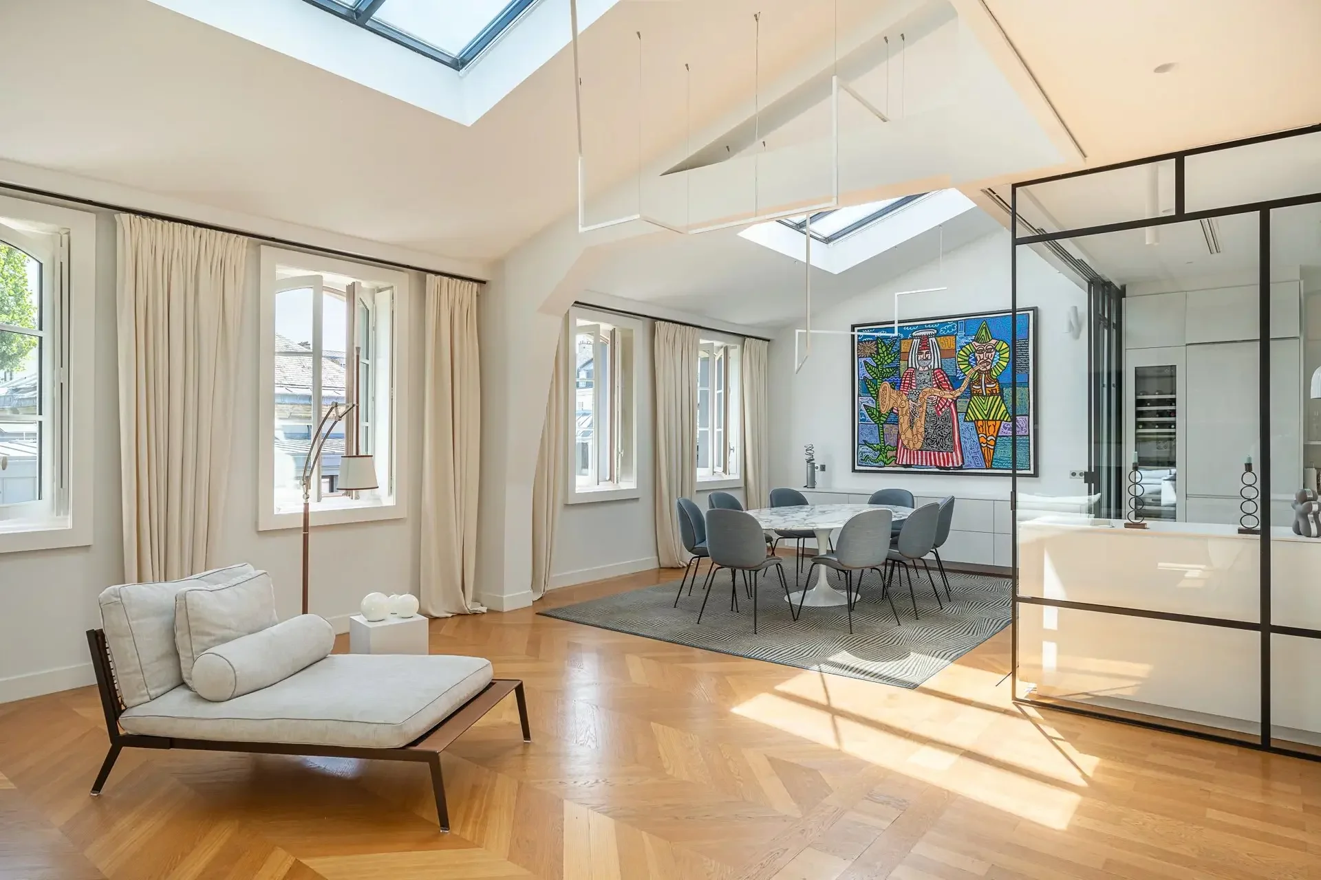 Picture of property: Contemporary private mansion 9
