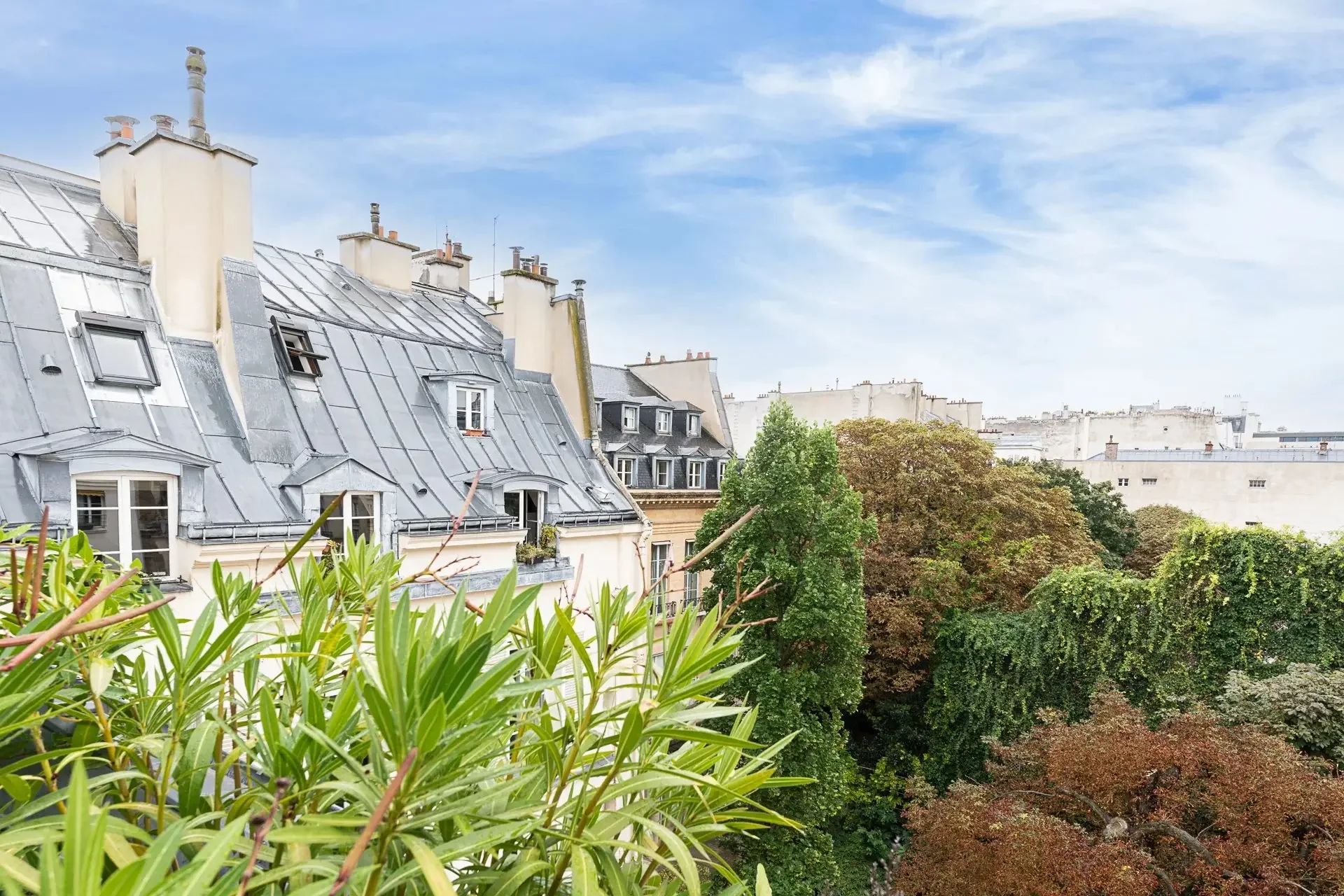 Picture of property: Charming Duplex with Balconies in the Upper Floors of a Remarkable Heritage Building 4