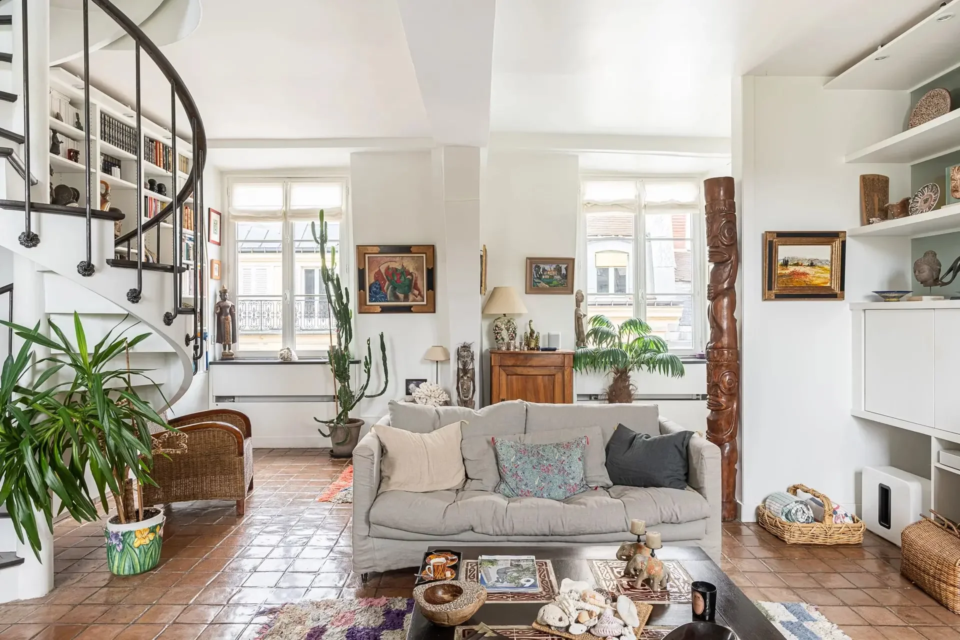 Picture of property: Charming Duplex with Balconies in the Upper Floors of a Remarkable Heritage Building 5