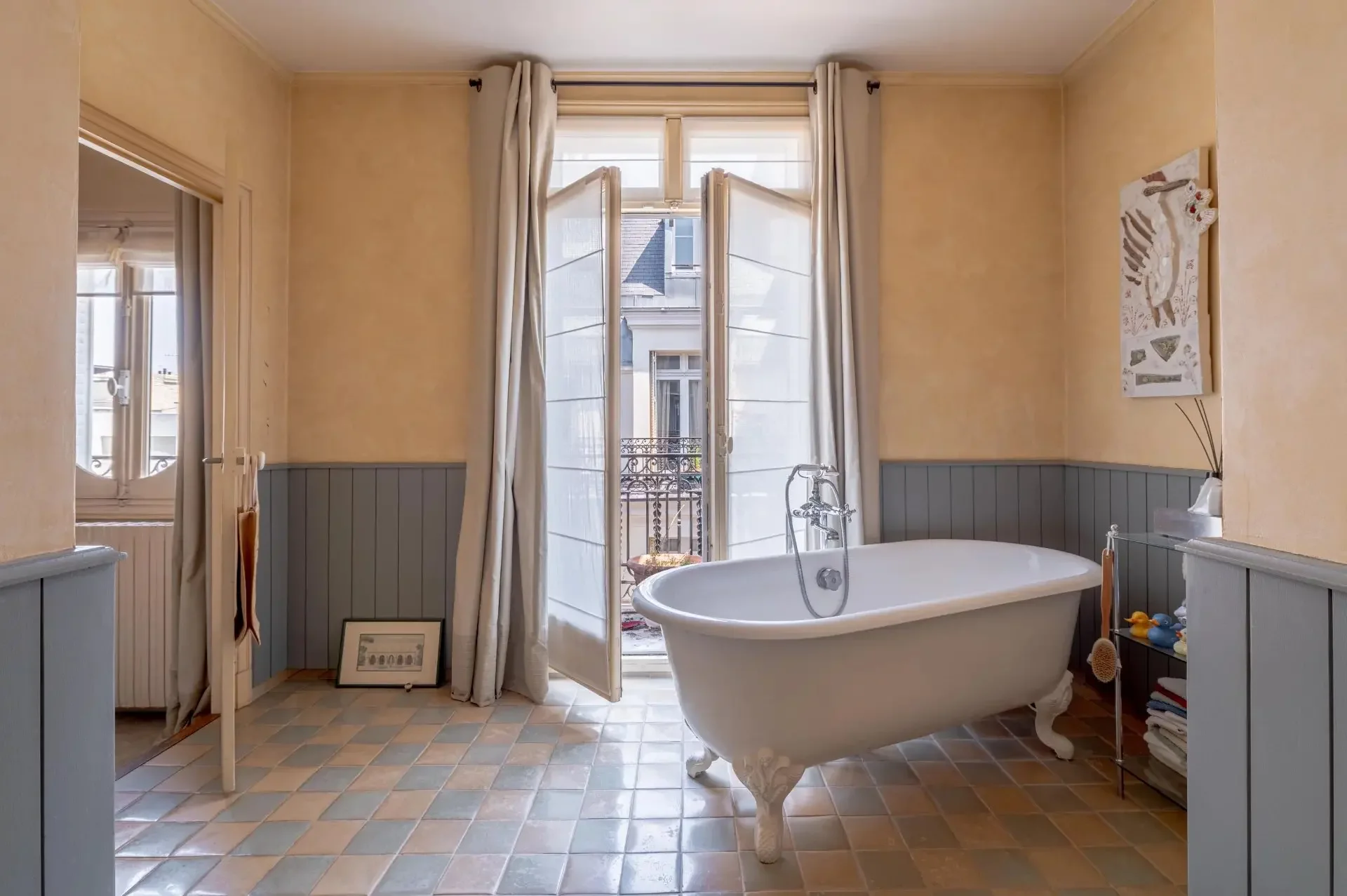 Image du bien : Duplex de caractère aux derniers étages 11