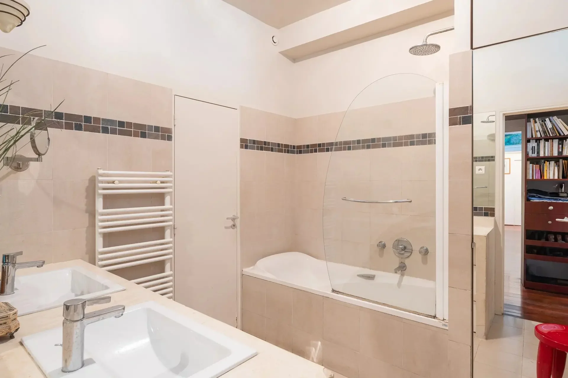Image du bien : Duplex beaux volumes vue dégagée sur jardin 6