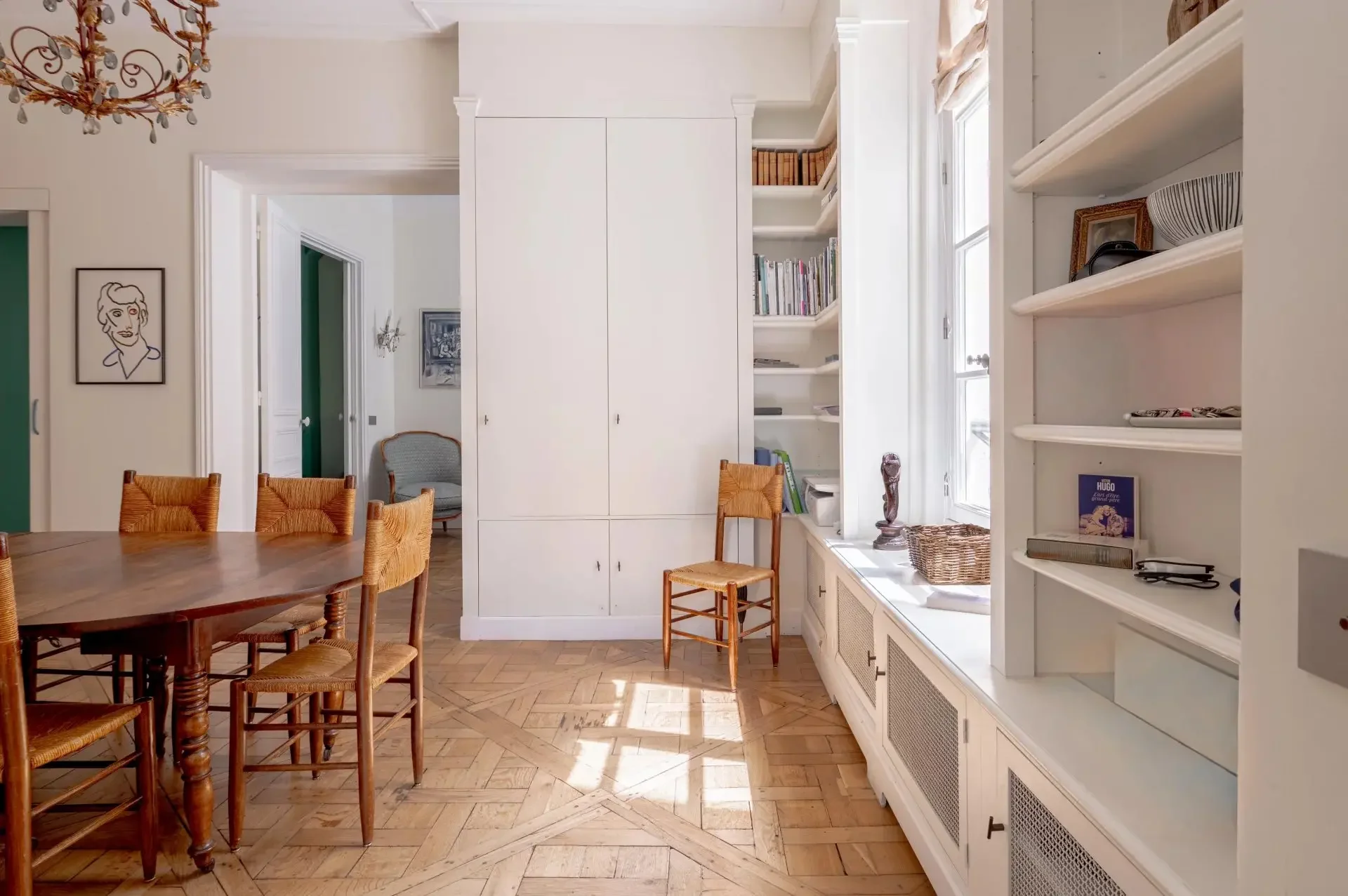 Picture of property: Rue de Verneuil - Apartment overlooking gardens 14